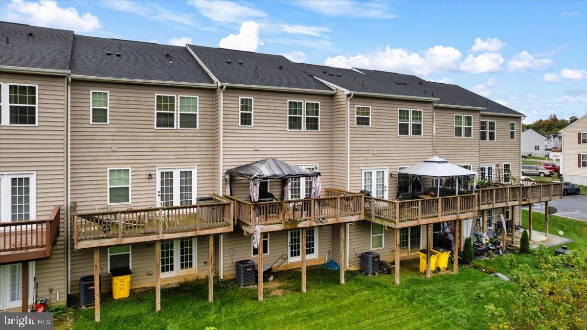 POTOMAC STATION - Residential