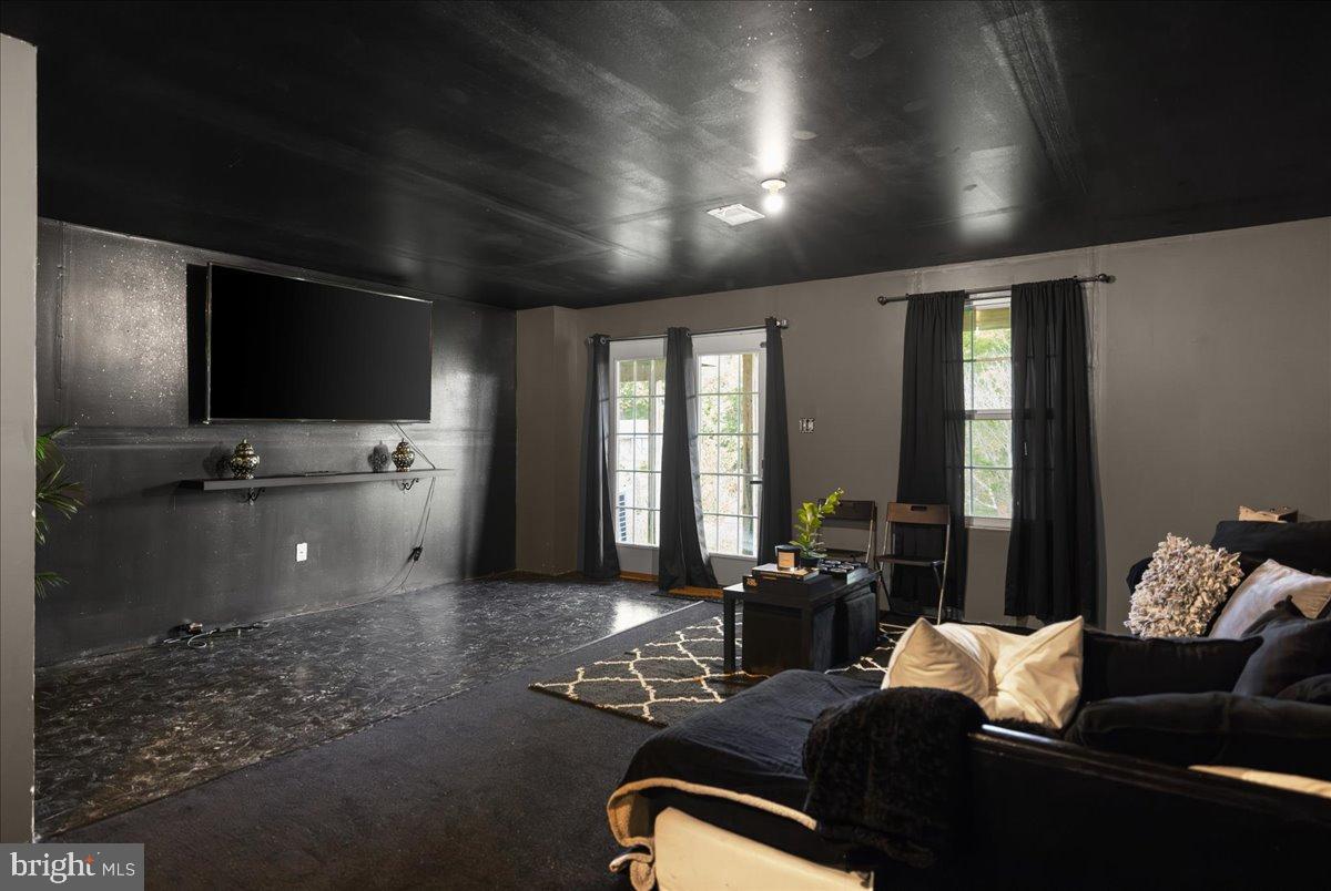 POTOMAC STATION - Residential