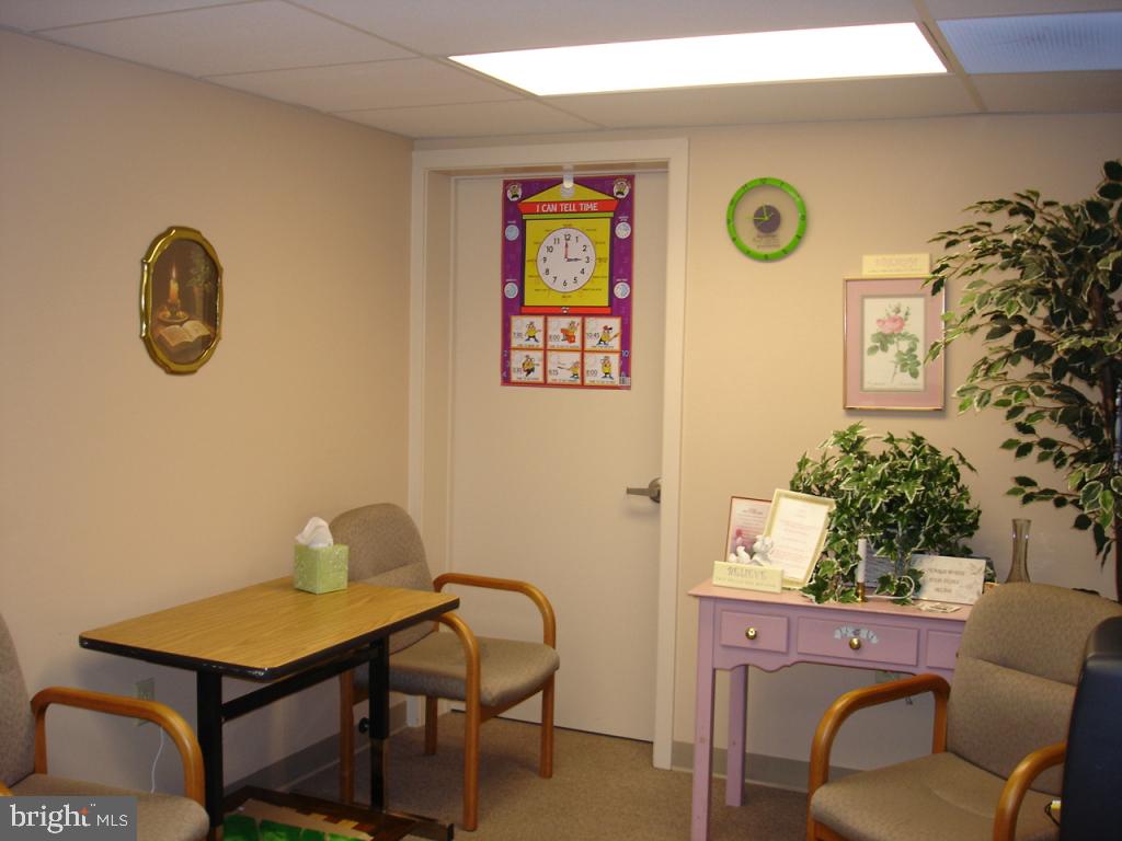 HARRISBURG - Commercial Sale