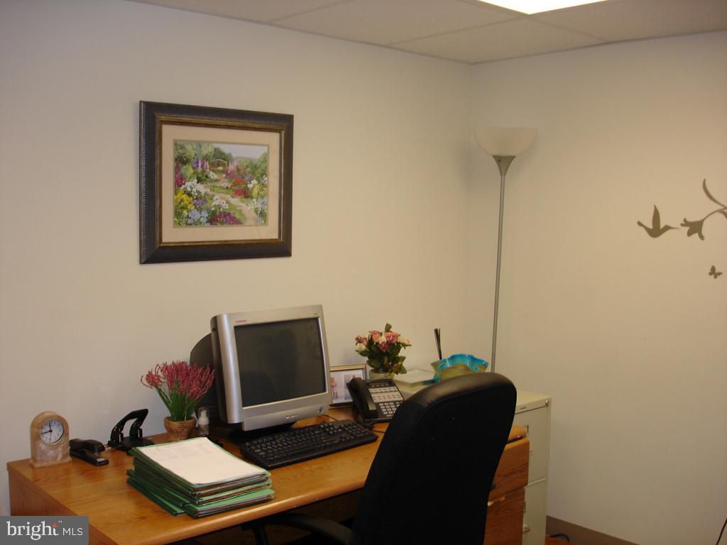 HARRISBURG - Commercial Sale