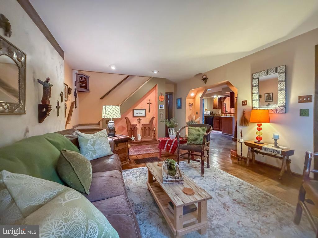 TREVOSE HGTS - Residential