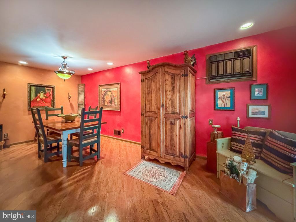 TREVOSE HGTS - Residential