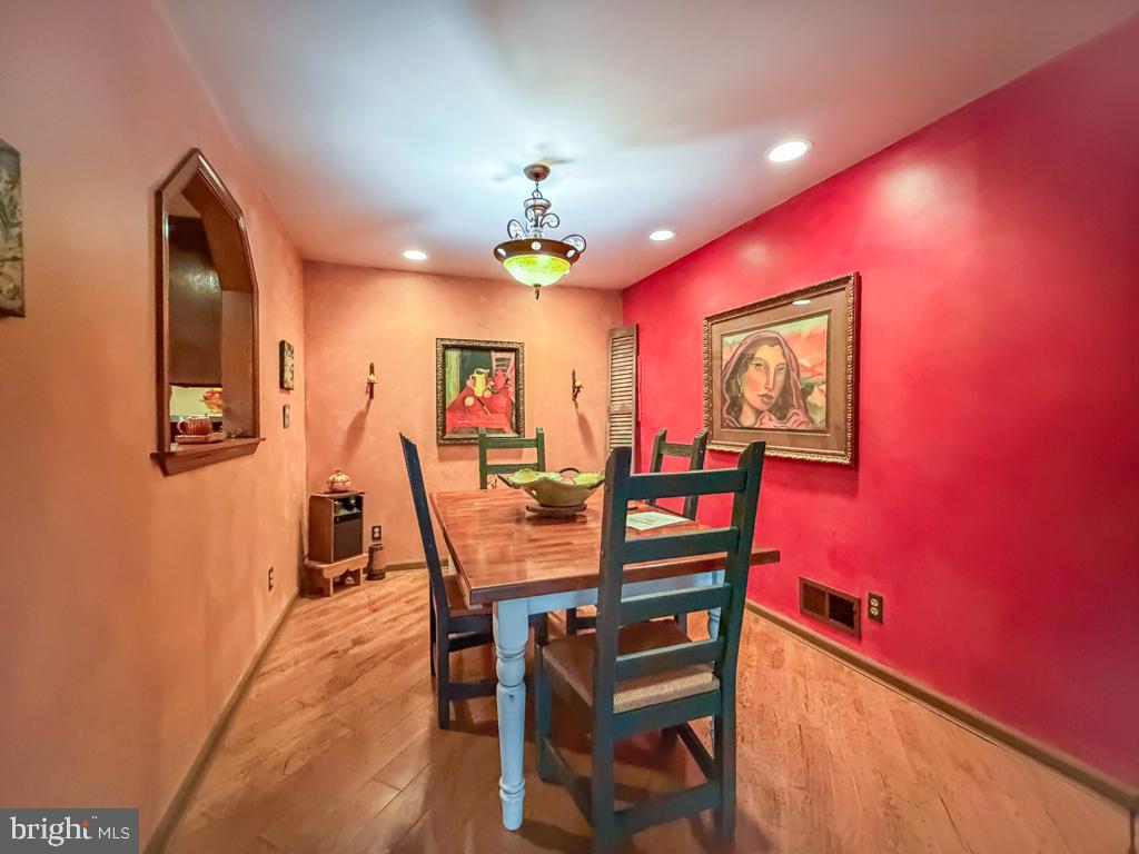 TREVOSE HGTS - Residential