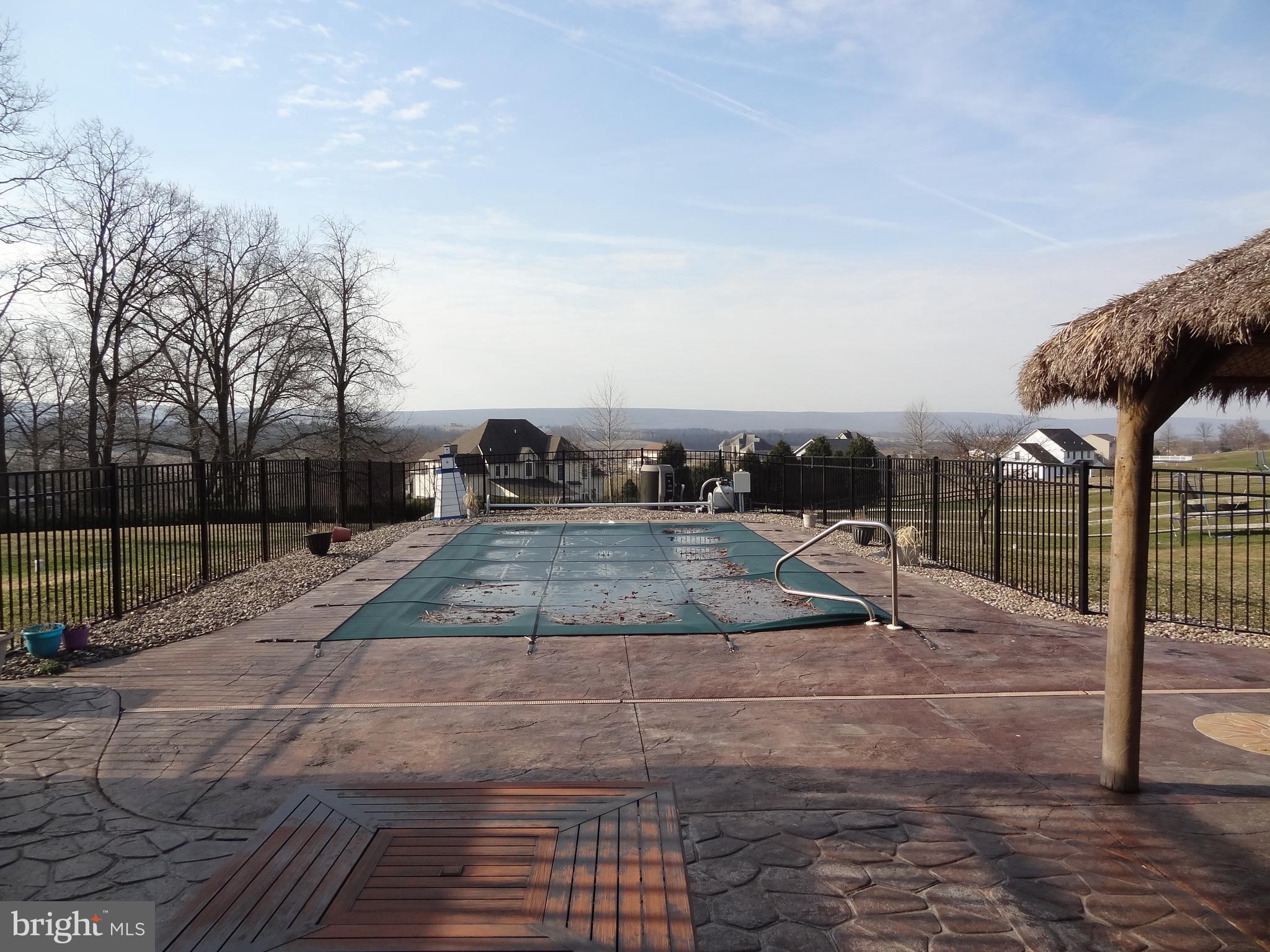 ROLLING VIEW ESTATES - Residential