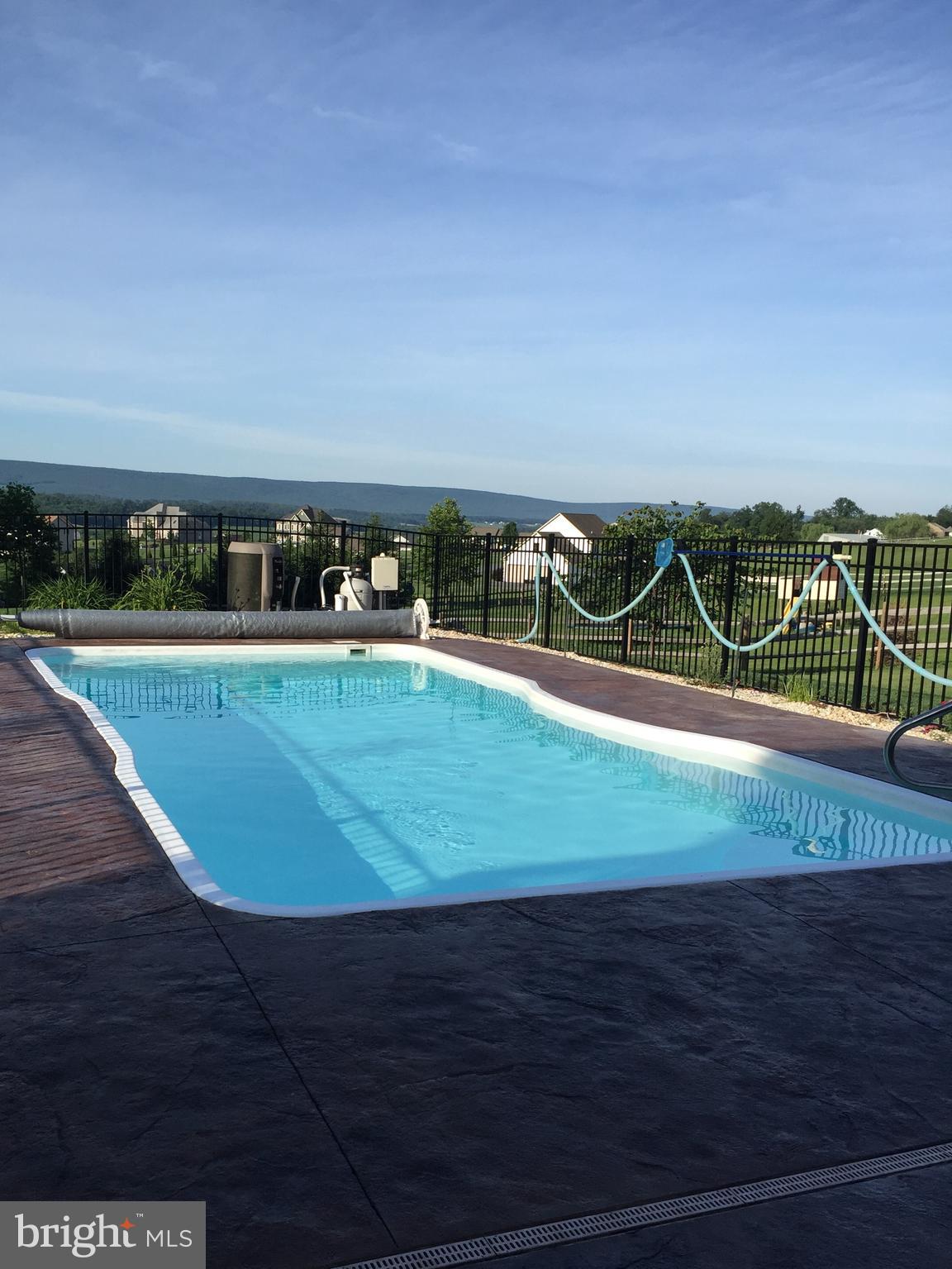 ROLLING VIEW ESTATES - Residential