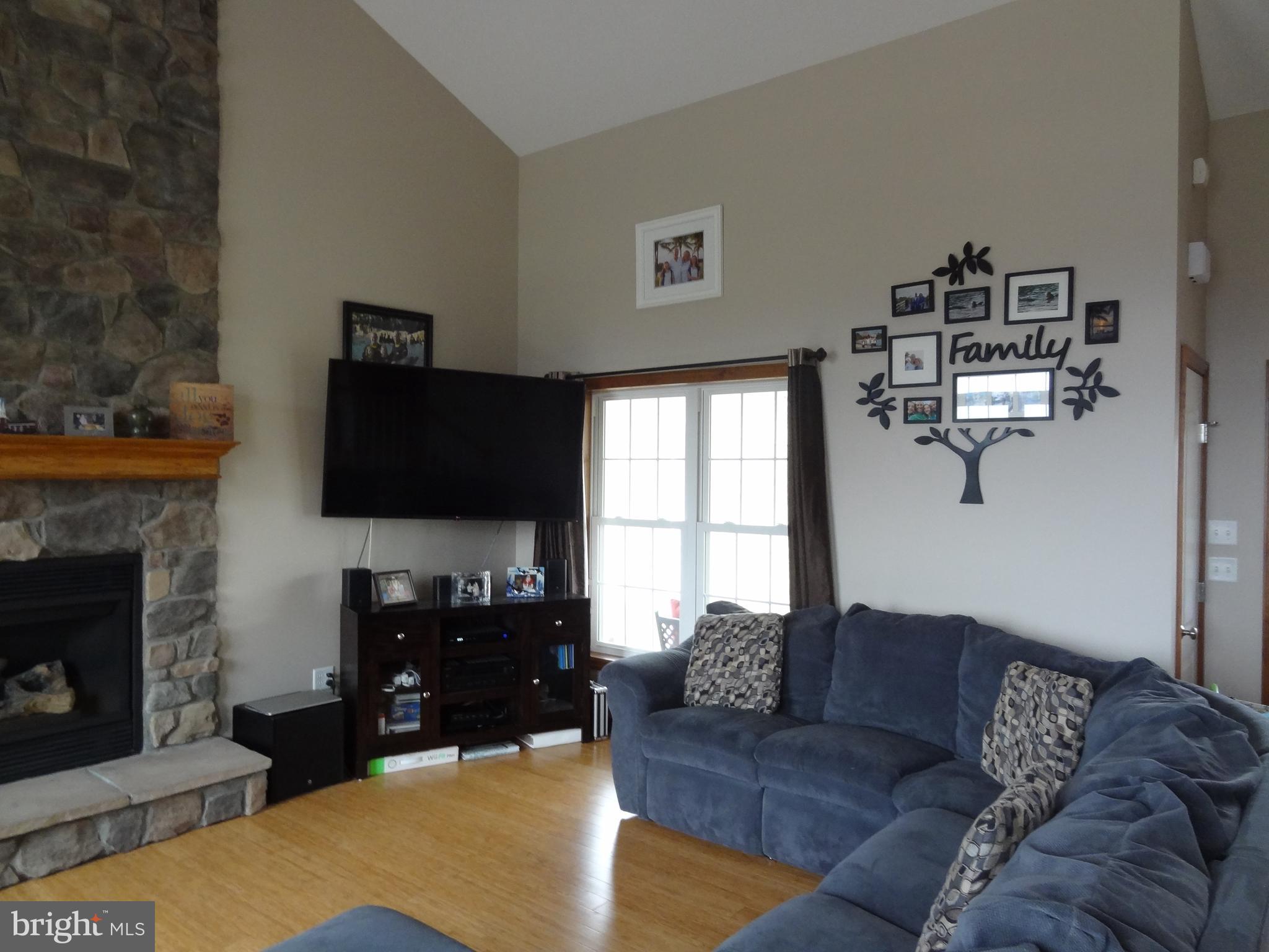 ROLLING VIEW ESTATES - Residential