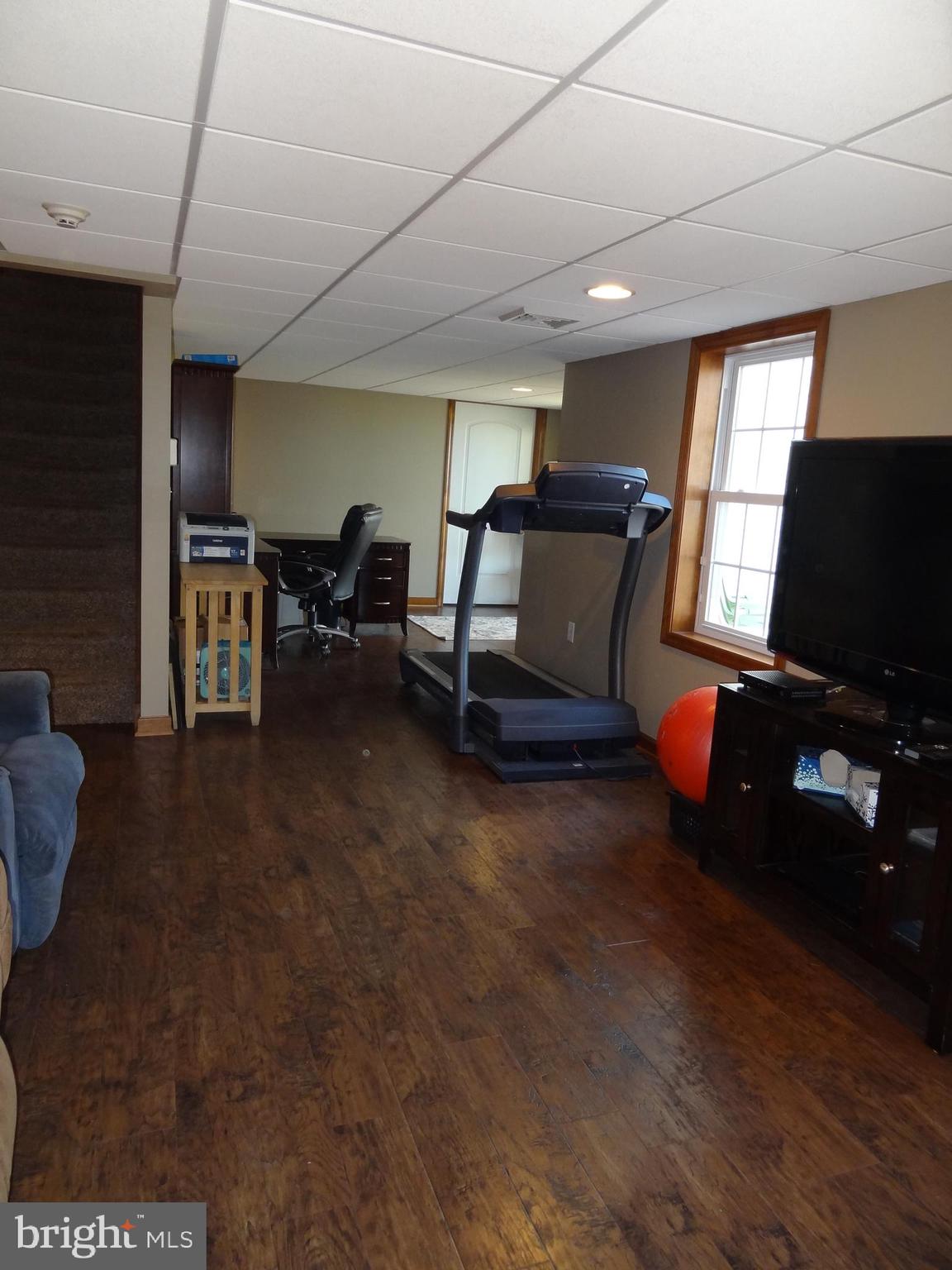 ROLLING VIEW ESTATES - Residential