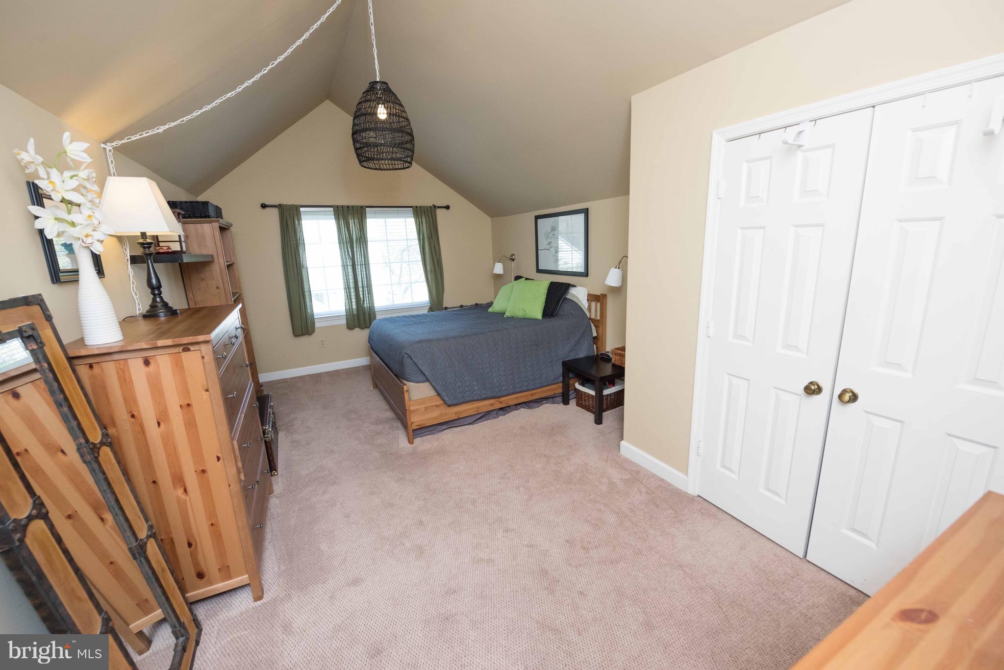 CARDINAL GLEN - Residential