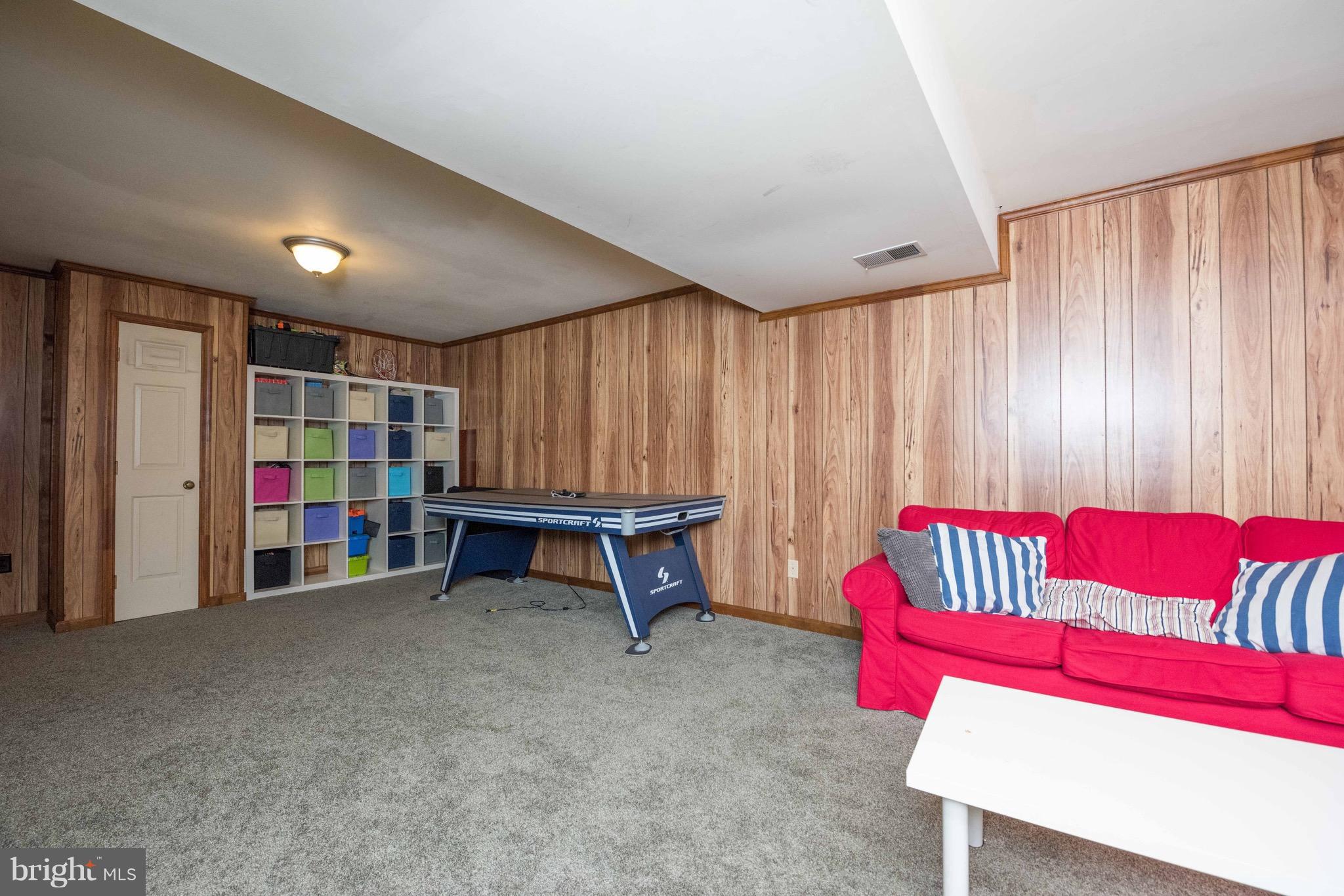 CARDINAL GLEN - Residential