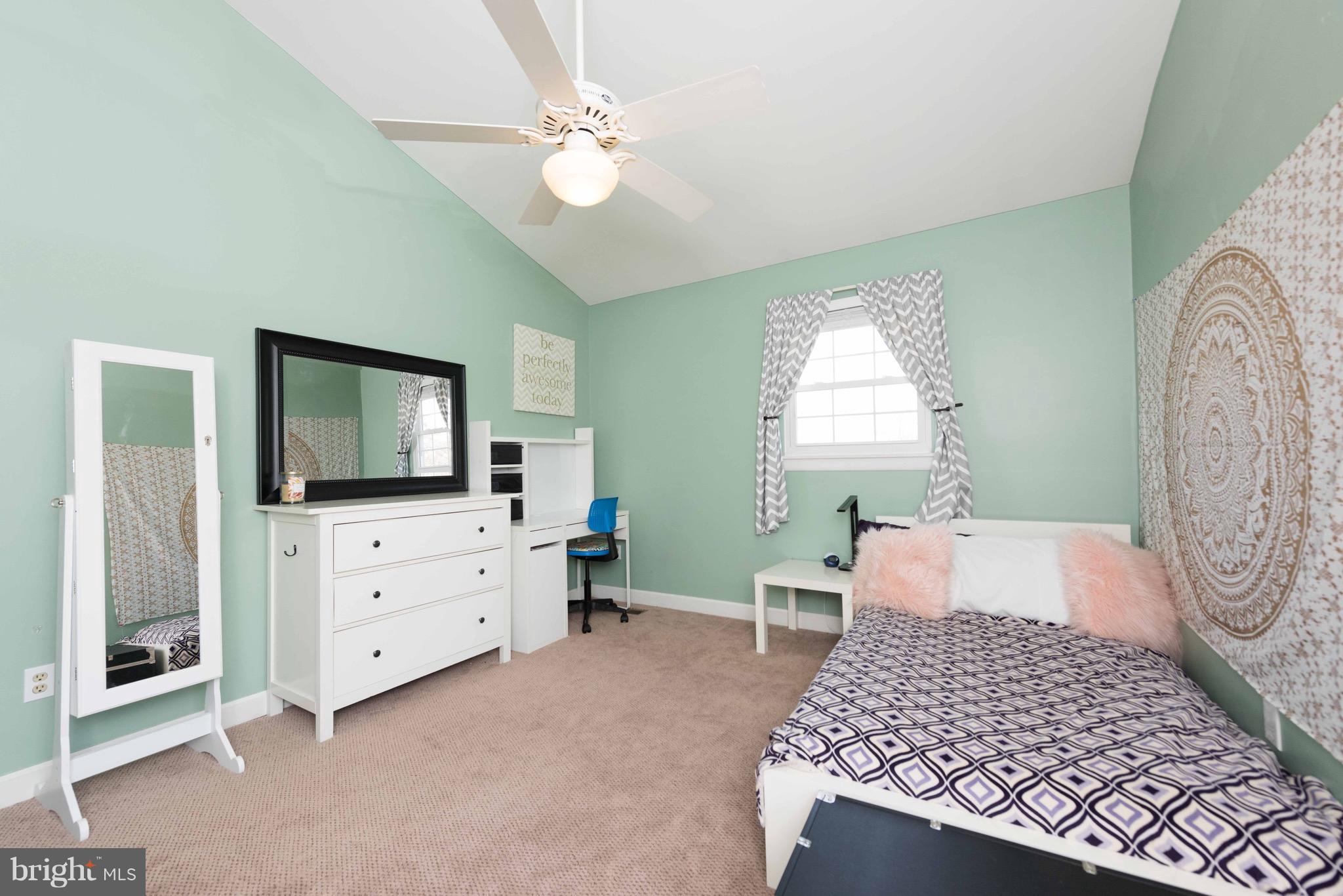 CARDINAL GLEN - Residential