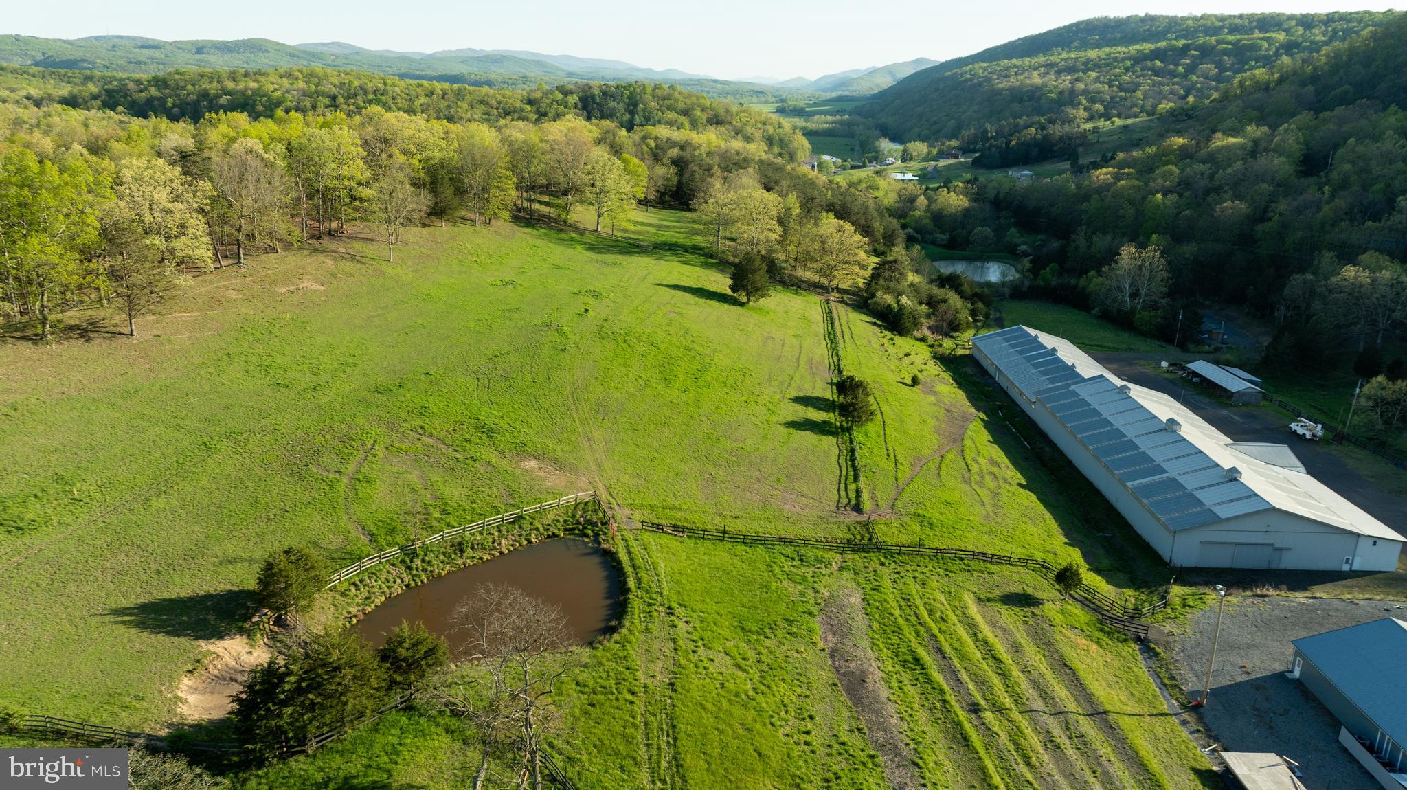 CRYSTAL VALLEY RANCHETTES - Residential