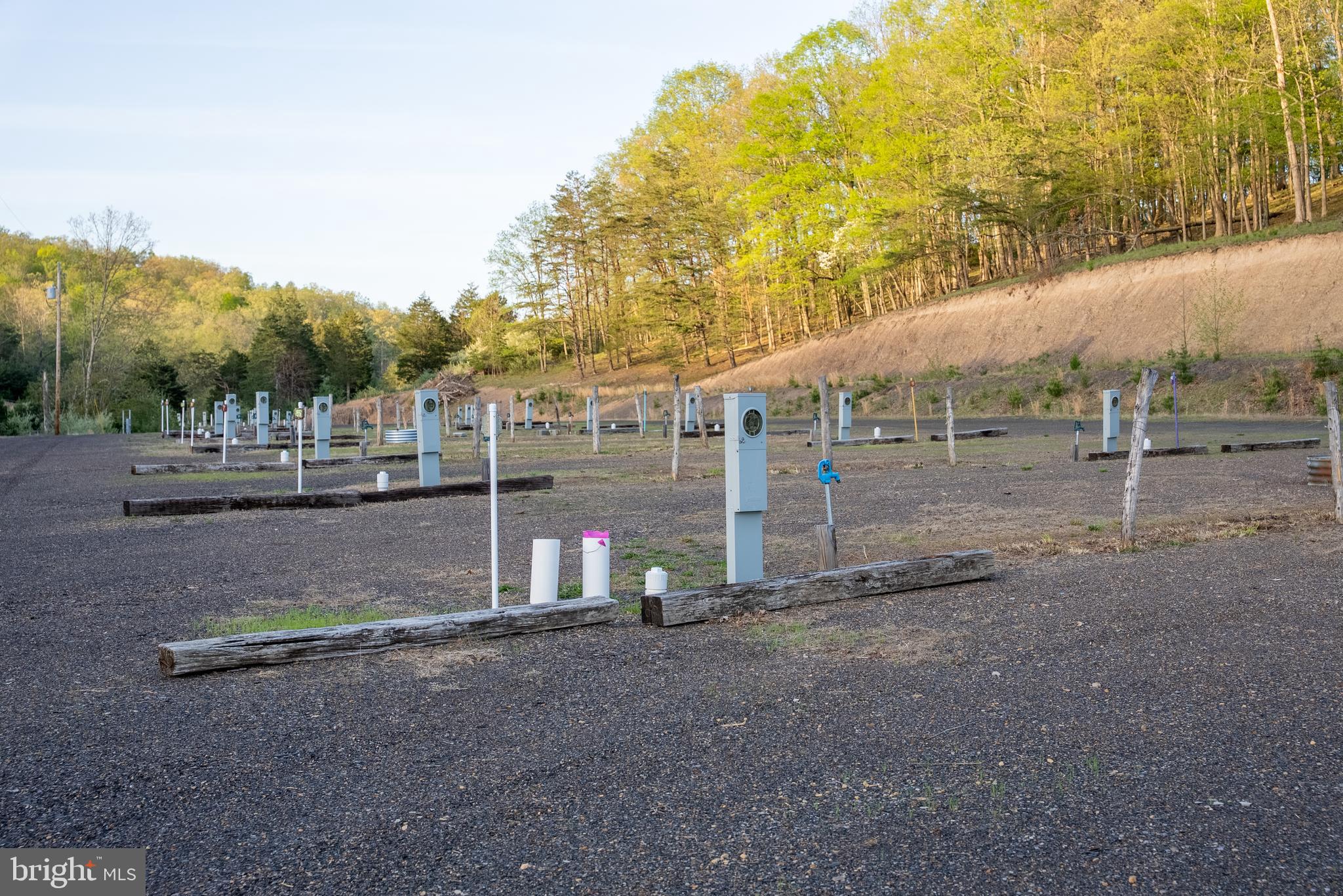 CRYSTAL VALLEY RANCHETTES - Residential