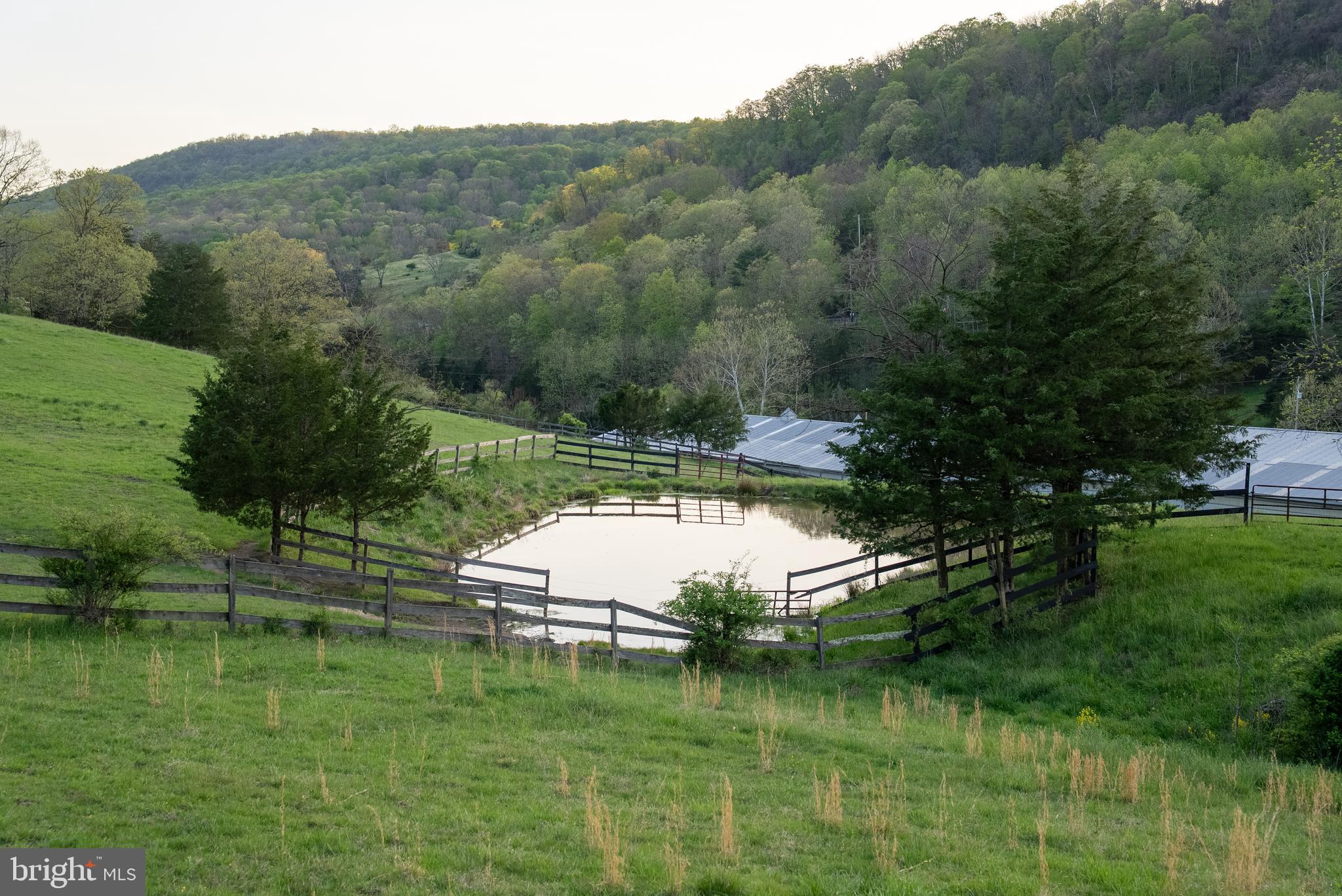 CRYSTAL VALLEY RANCHETTES - Residential