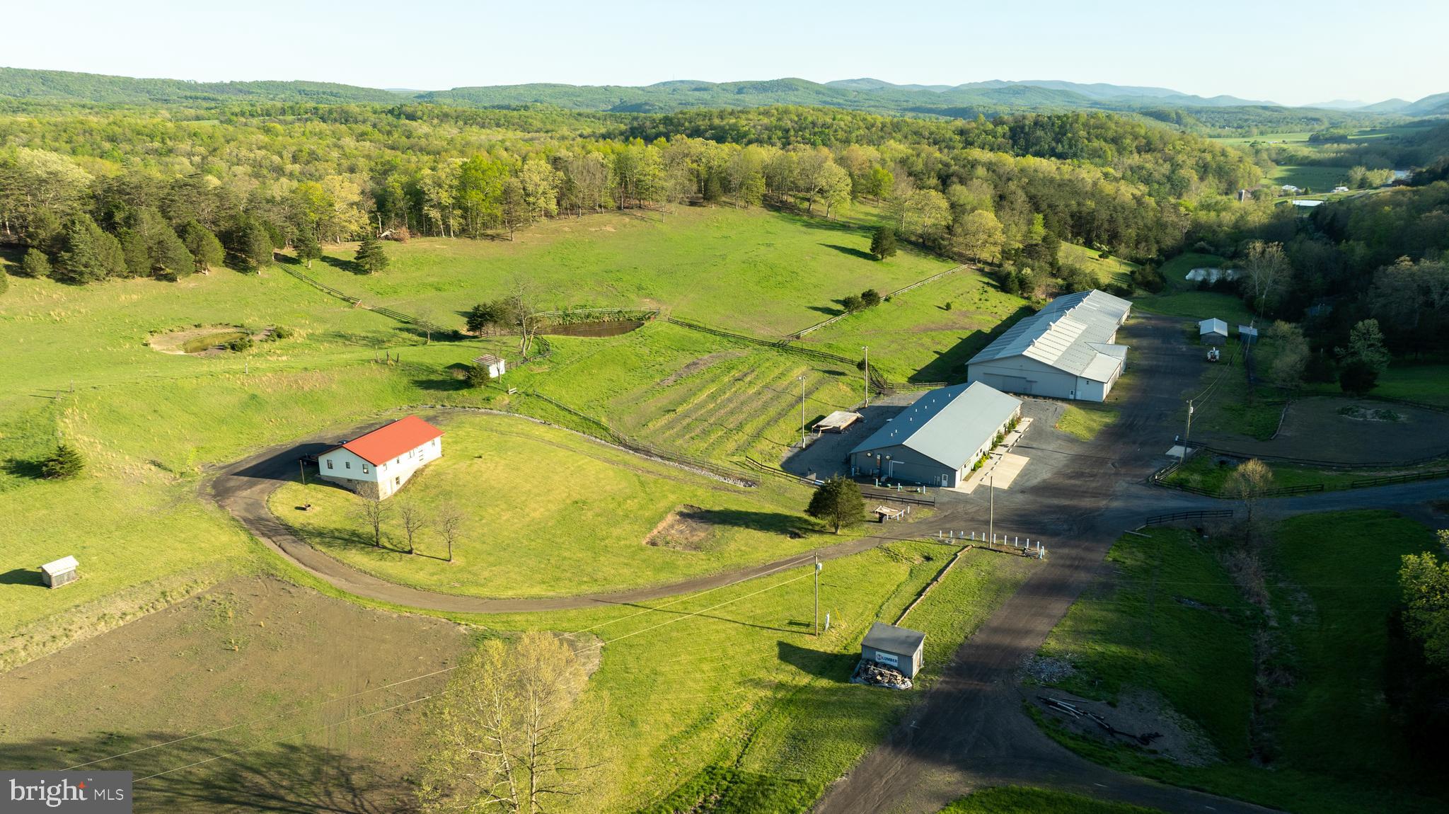 CRYSTAL VALLEY RANCHETTES - Residential