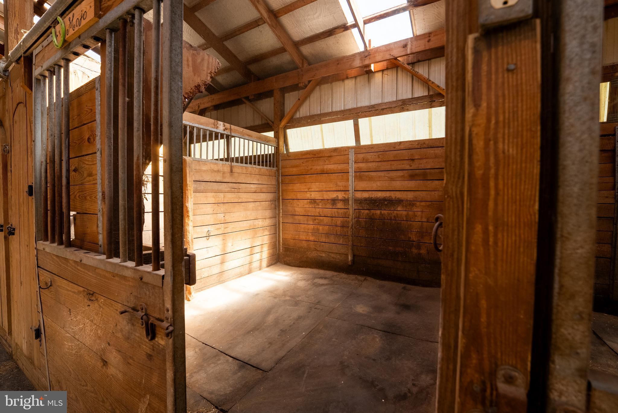 CRYSTAL VALLEY RANCHETTES - Residential