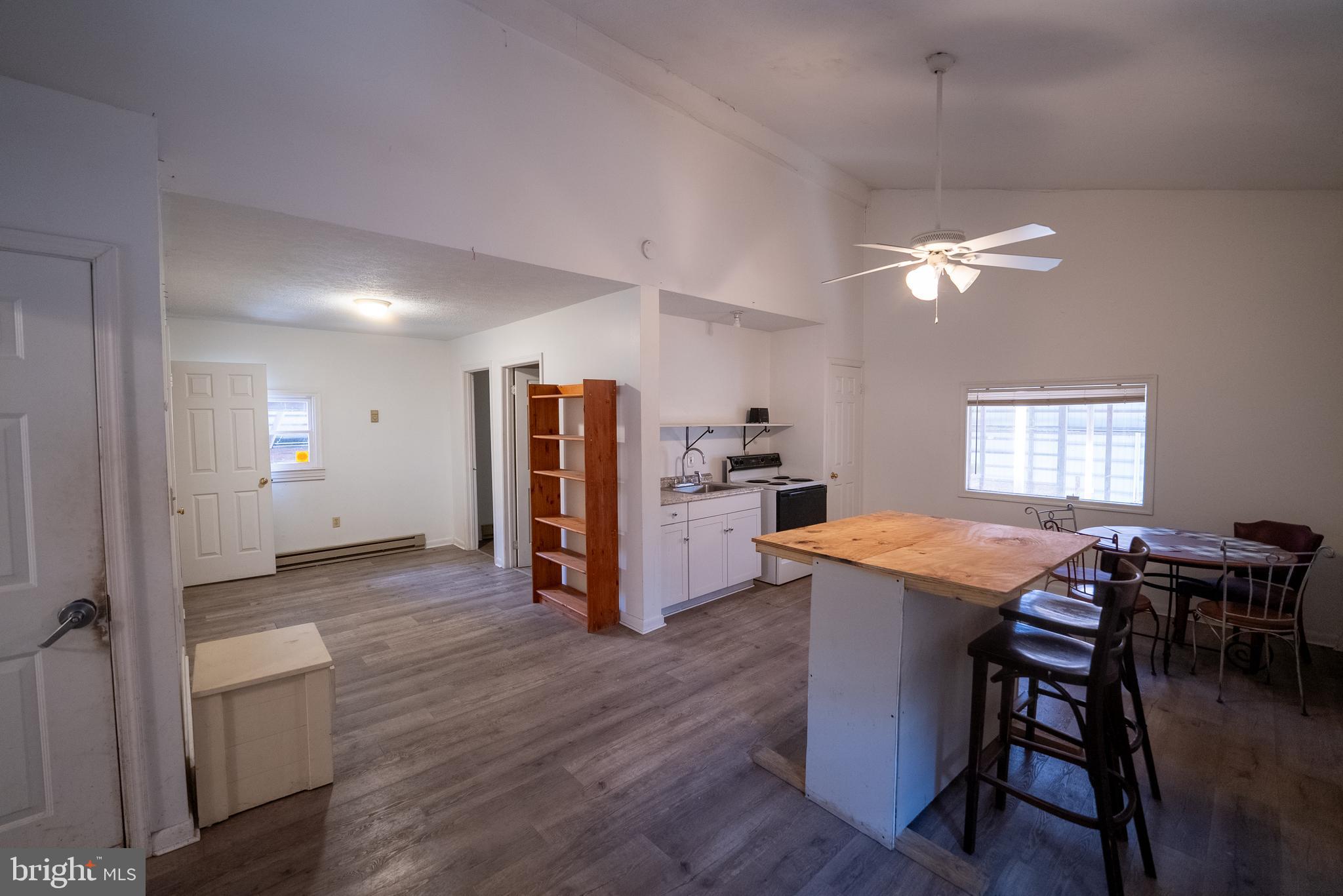 CRYSTAL VALLEY RANCHETTES - Residential