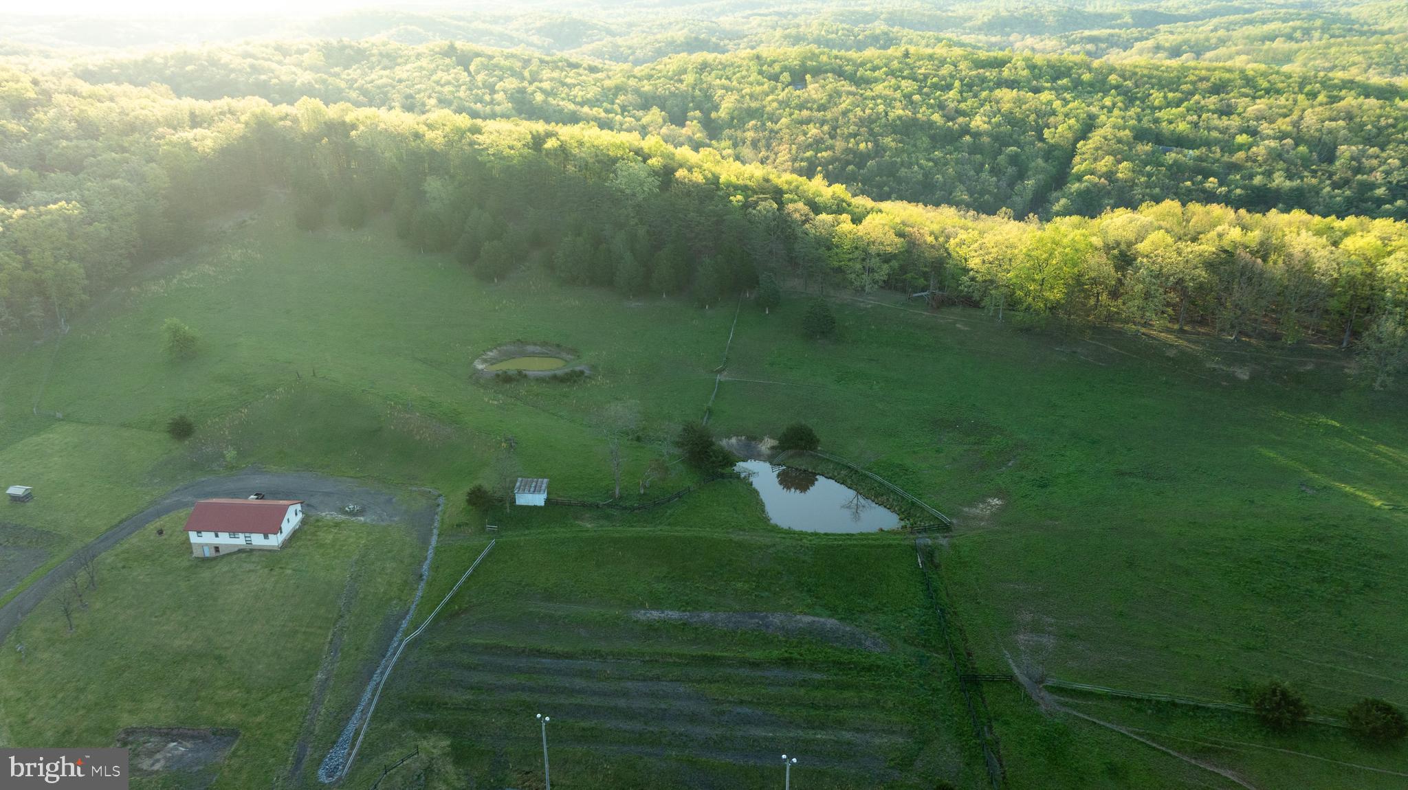 CRYSTAL VALLEY RANCHETTES - Residential