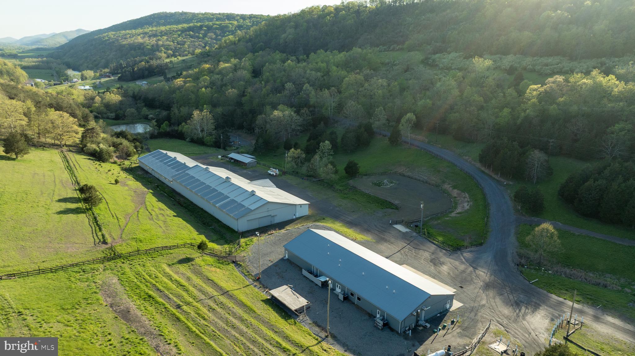 CRYSTAL VALLEY RANCHETTES - Residential