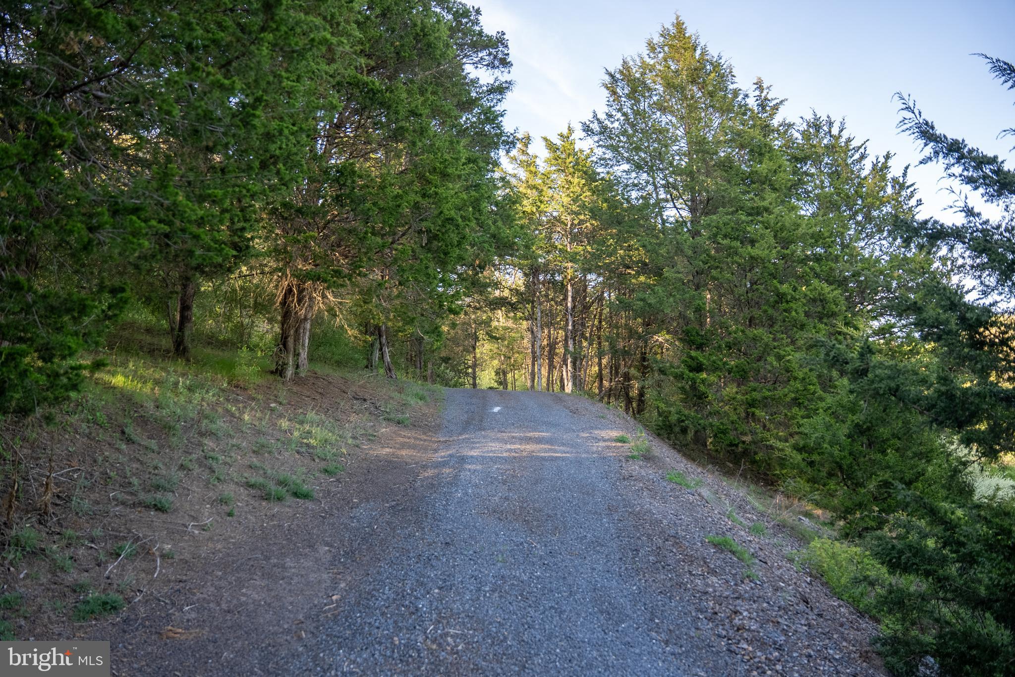 CRYSTAL VALLEY RANCHETTES - Residential