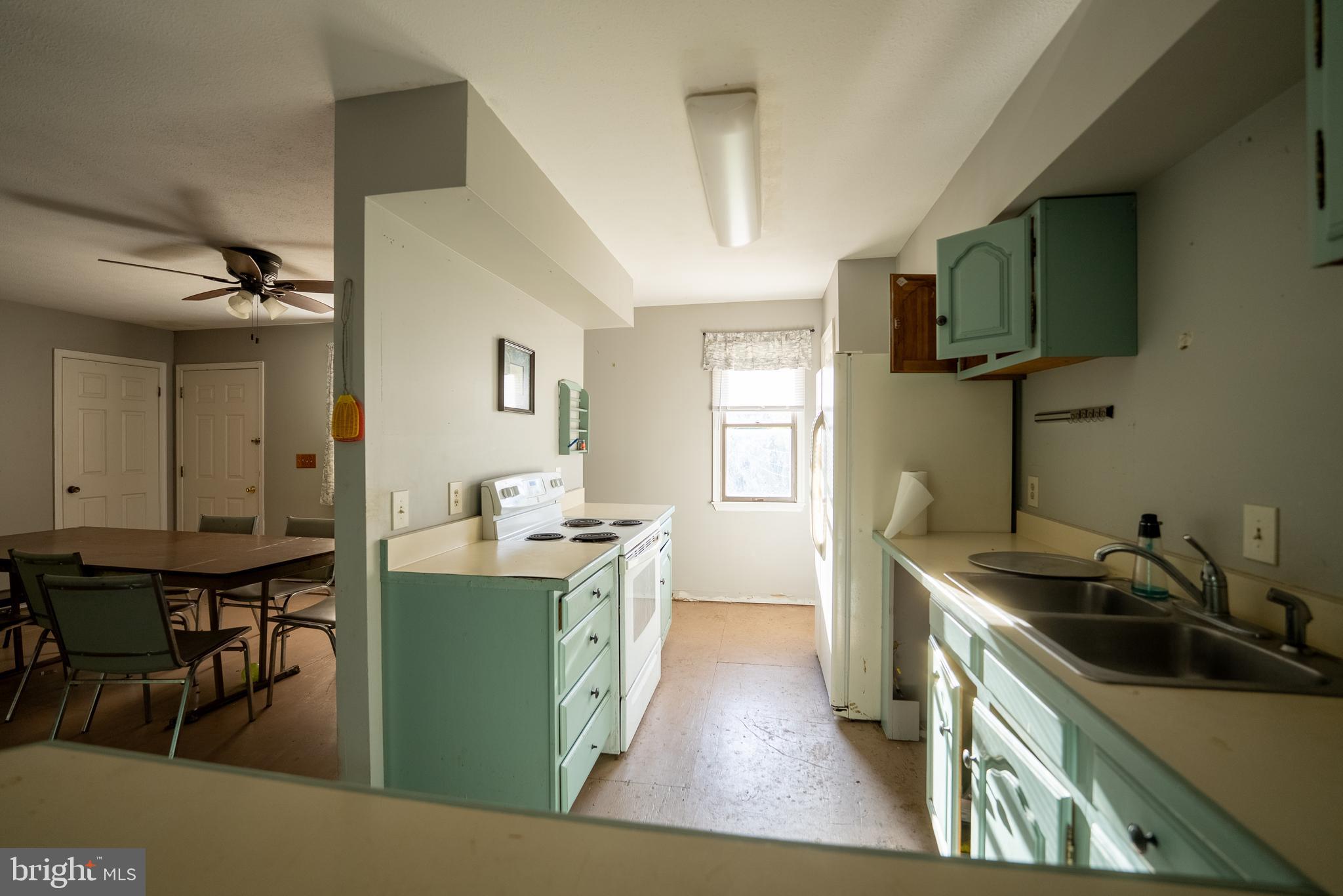 CRYSTAL VALLEY RANCHETTES - Residential