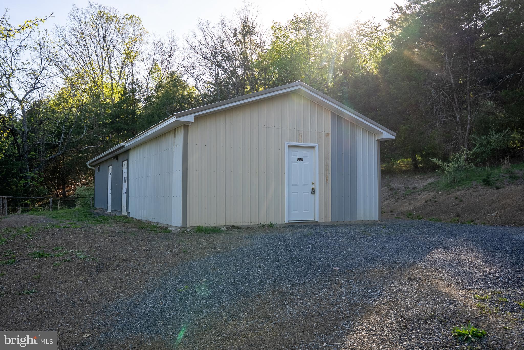 CRYSTAL VALLEY RANCHETTES - Residential