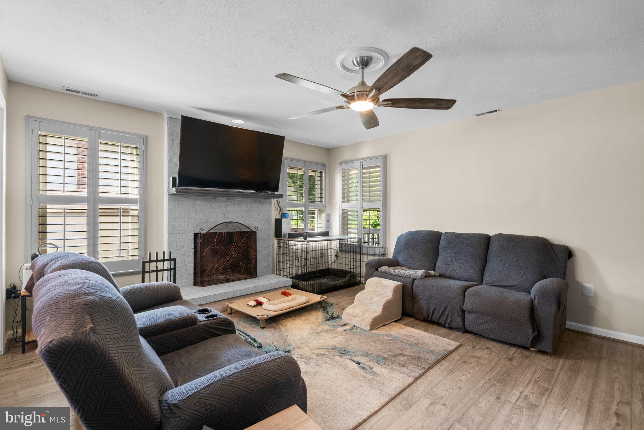 SNUG HARBOR - Residential