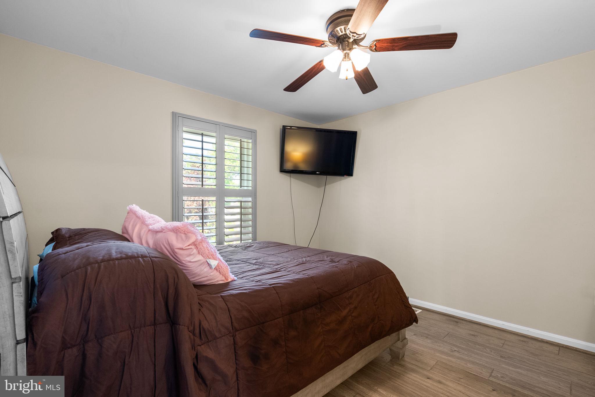 SNUG HARBOR - Residential