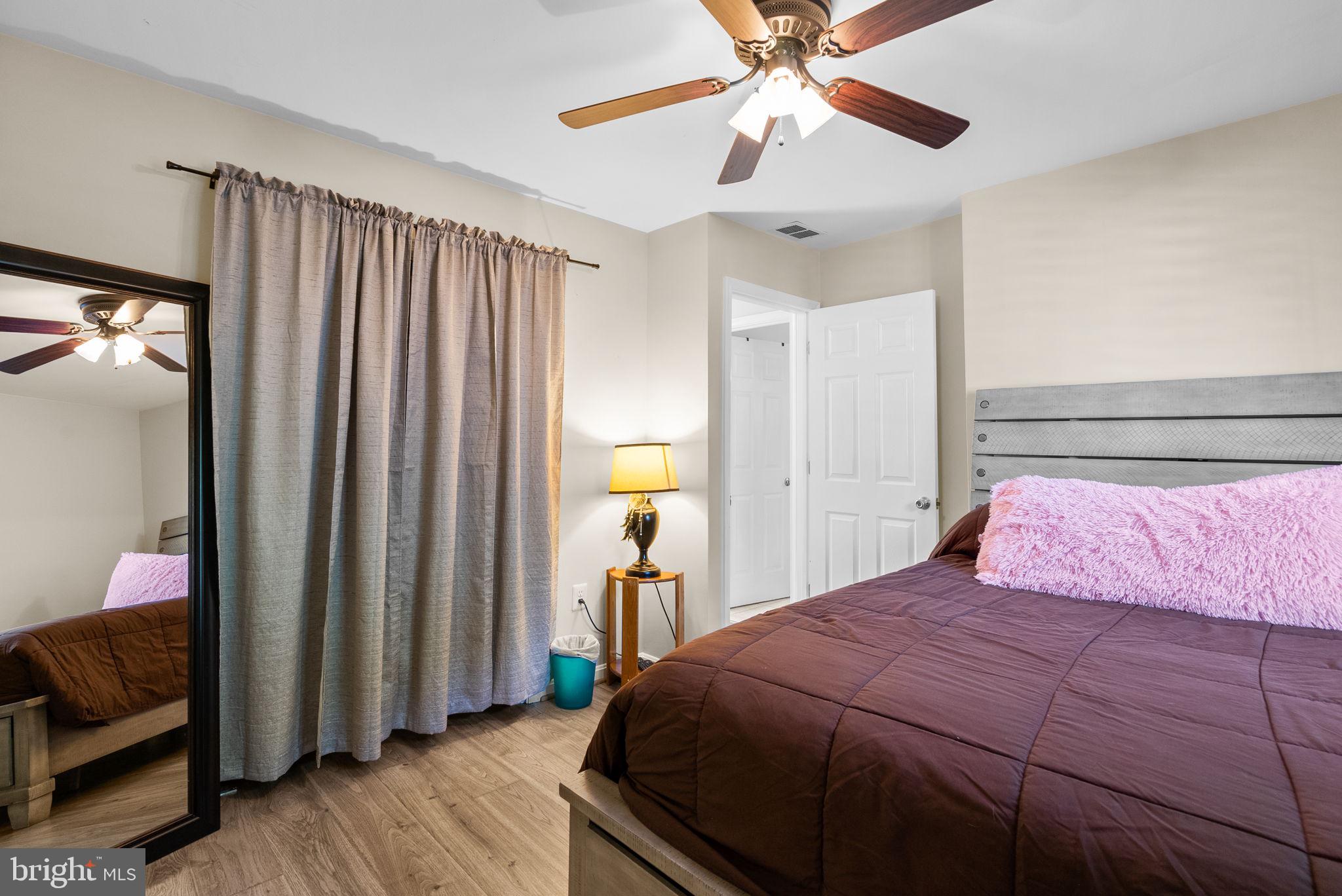 SNUG HARBOR - Residential