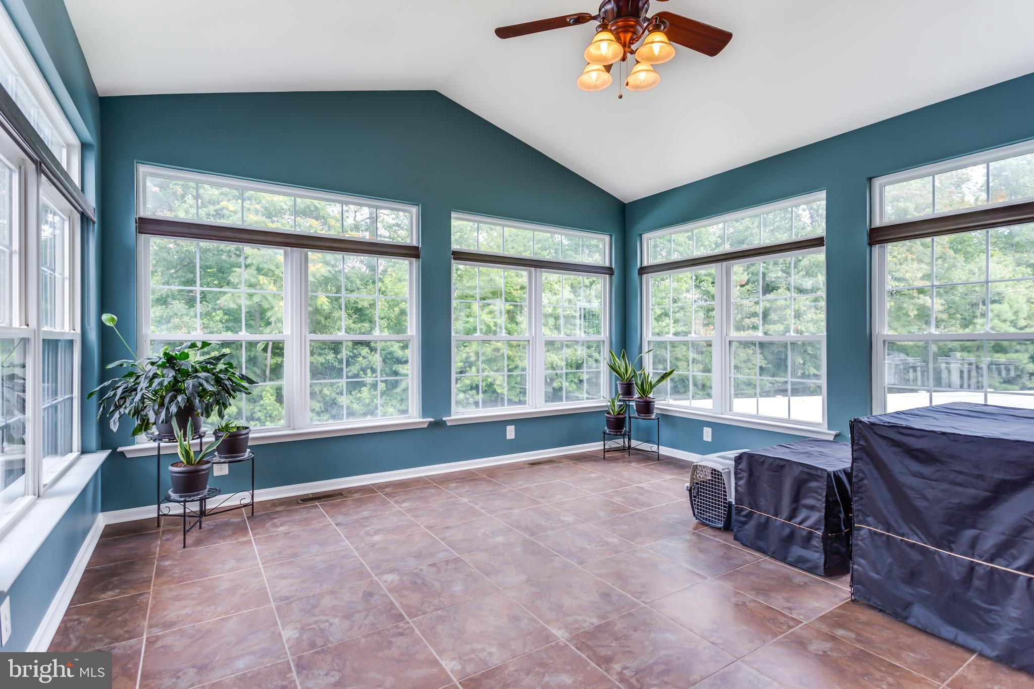 NORTH POINTE SUB - Residential