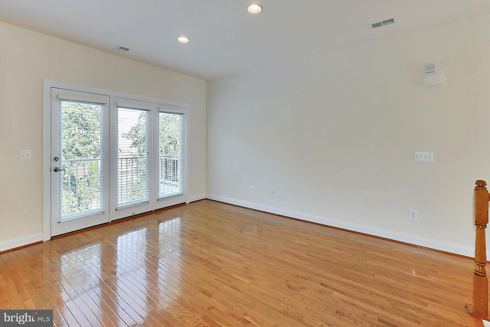 STATION VIEW - Residential Lease