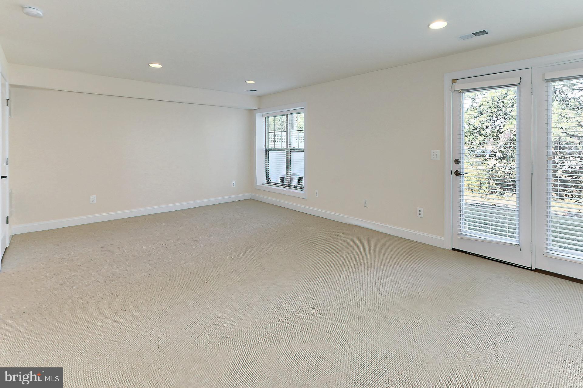 STATION VIEW - Residential Lease