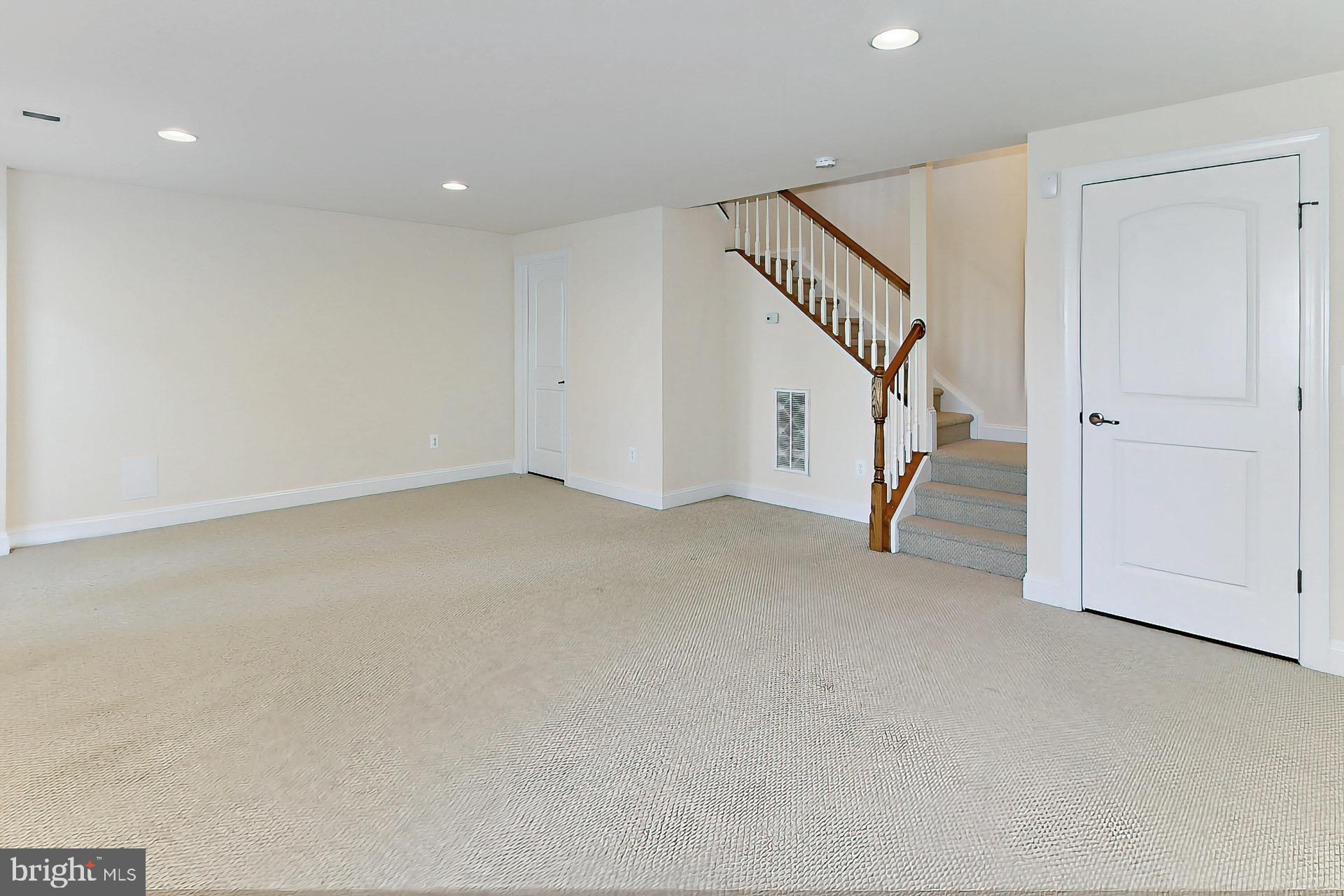 STATION VIEW - Residential Lease