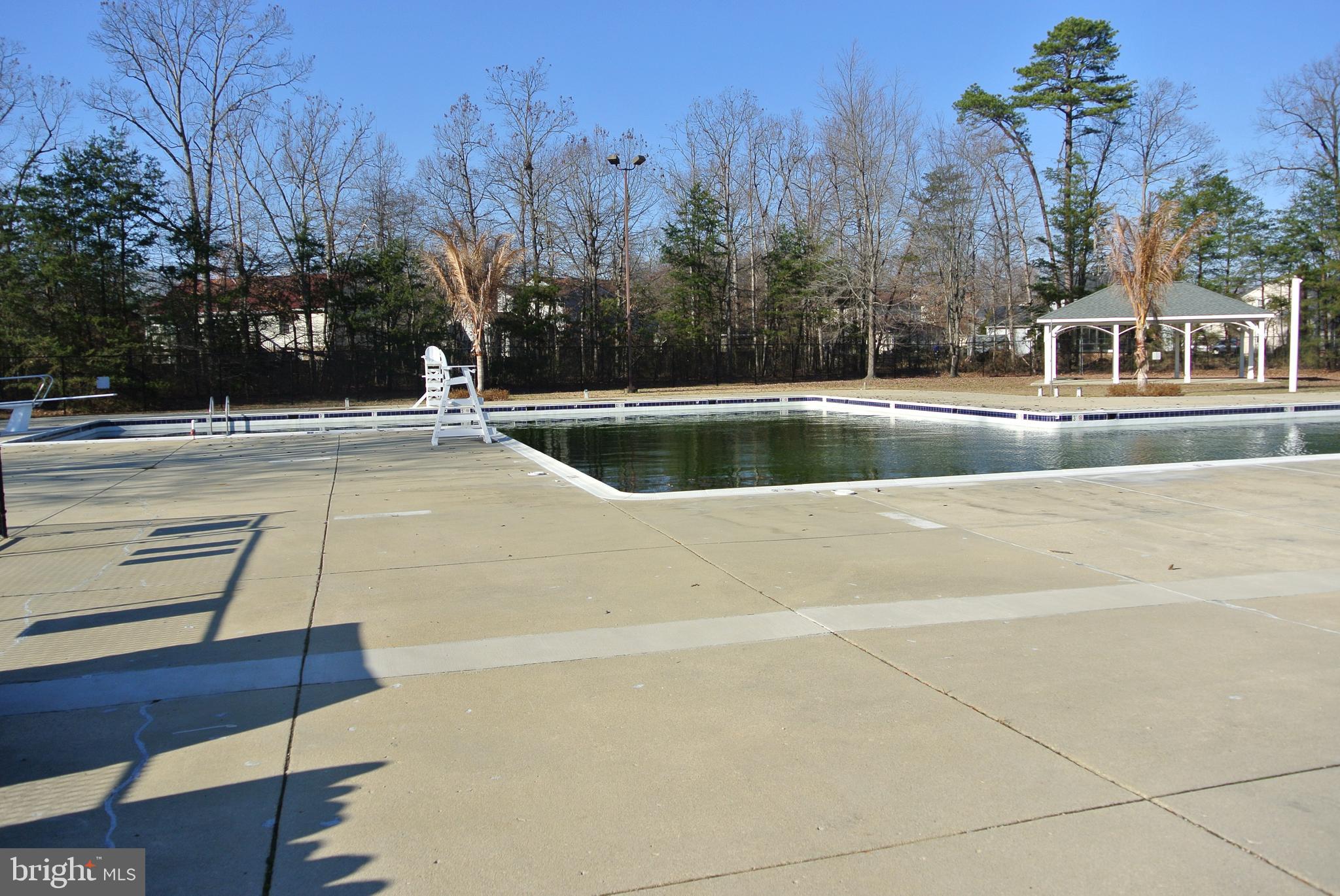 DORCHESTER - ST. CHARLES - Residential