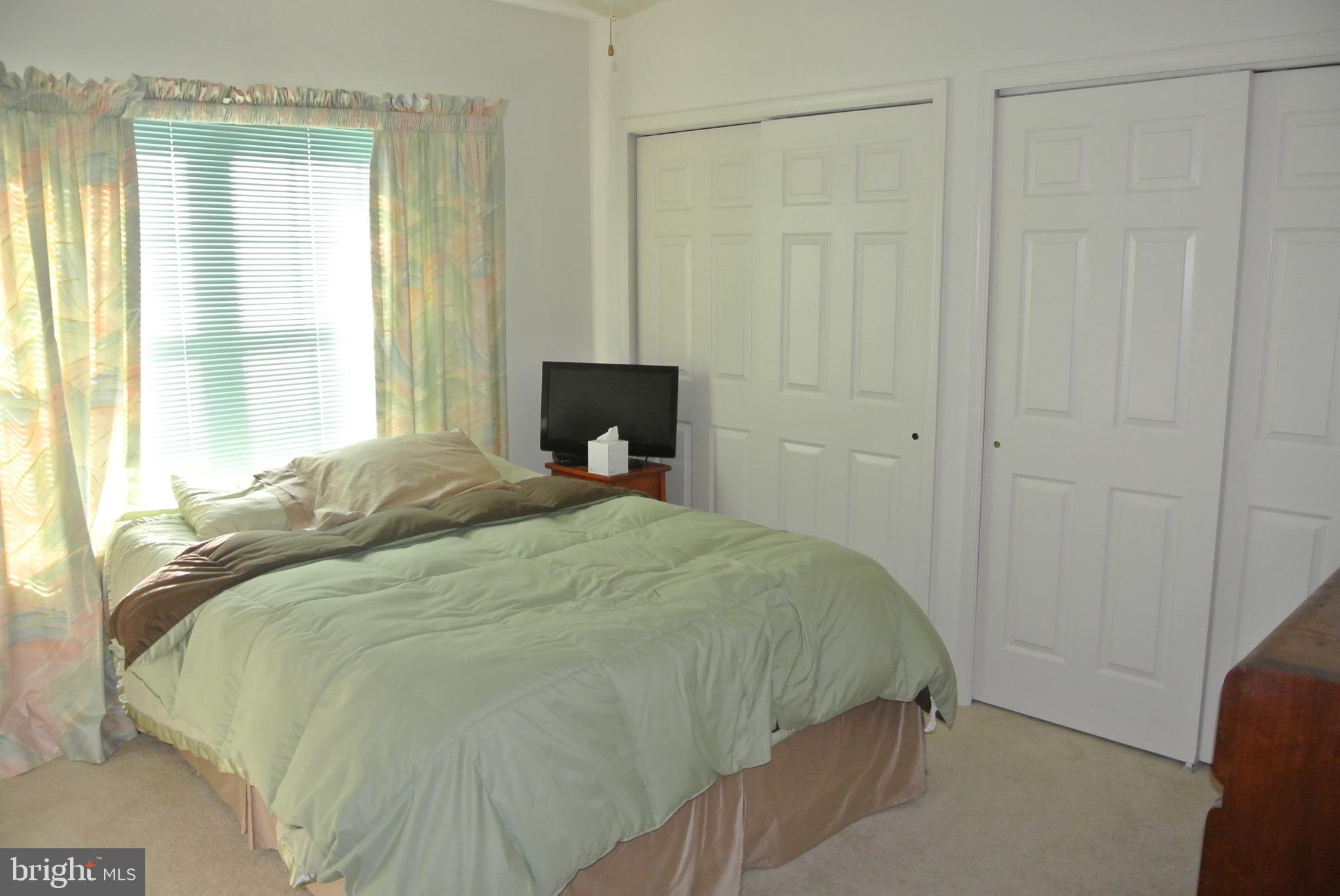 DORCHESTER - ST. CHARLES - Residential