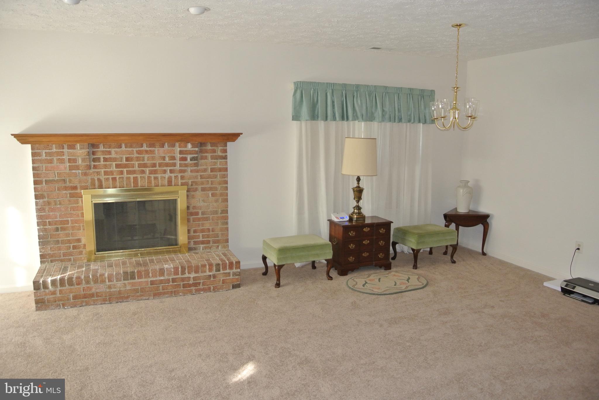 DORCHESTER - ST. CHARLES - Residential