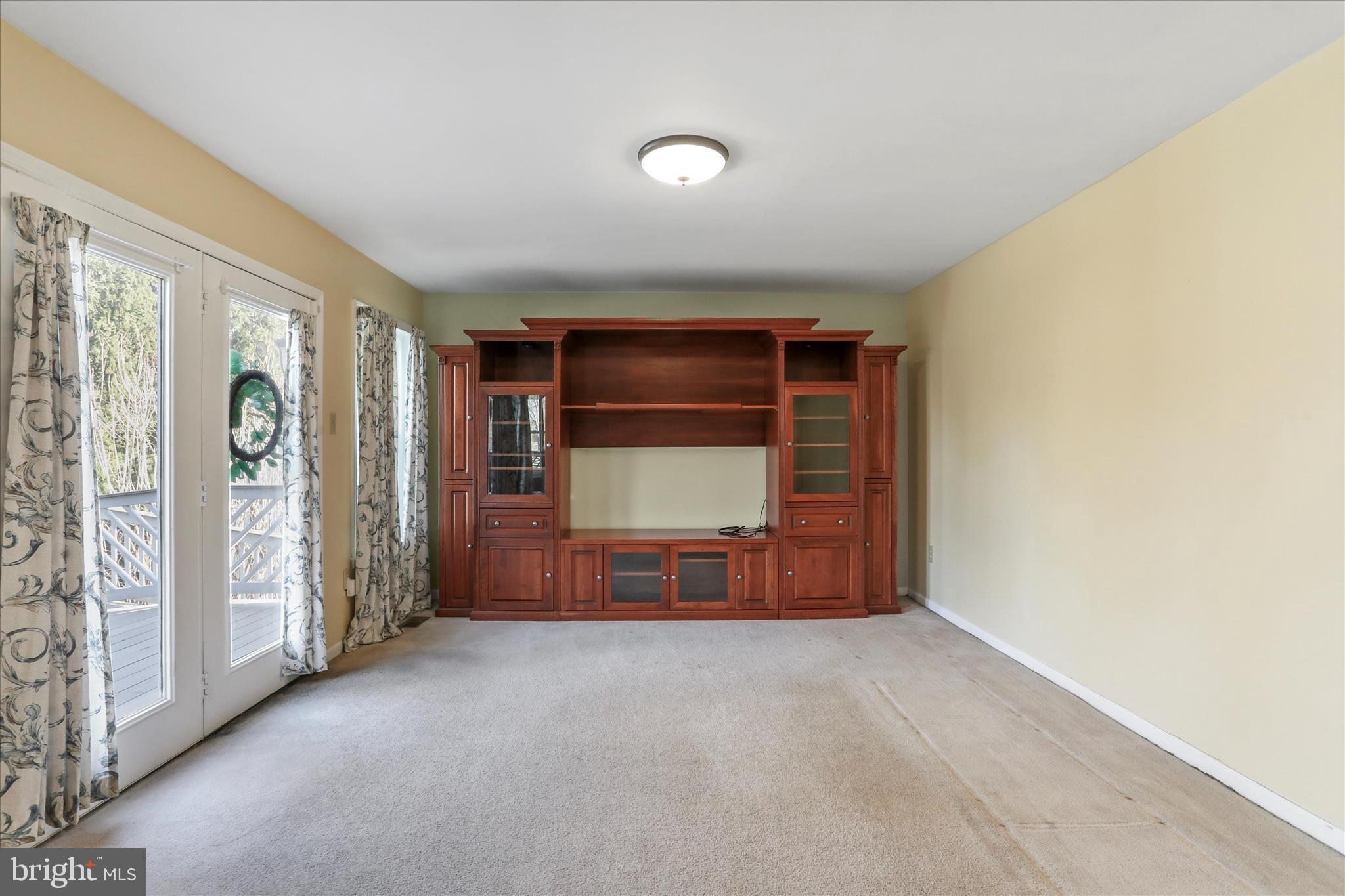 DEER MOUNTAIN ESTATES - Residential