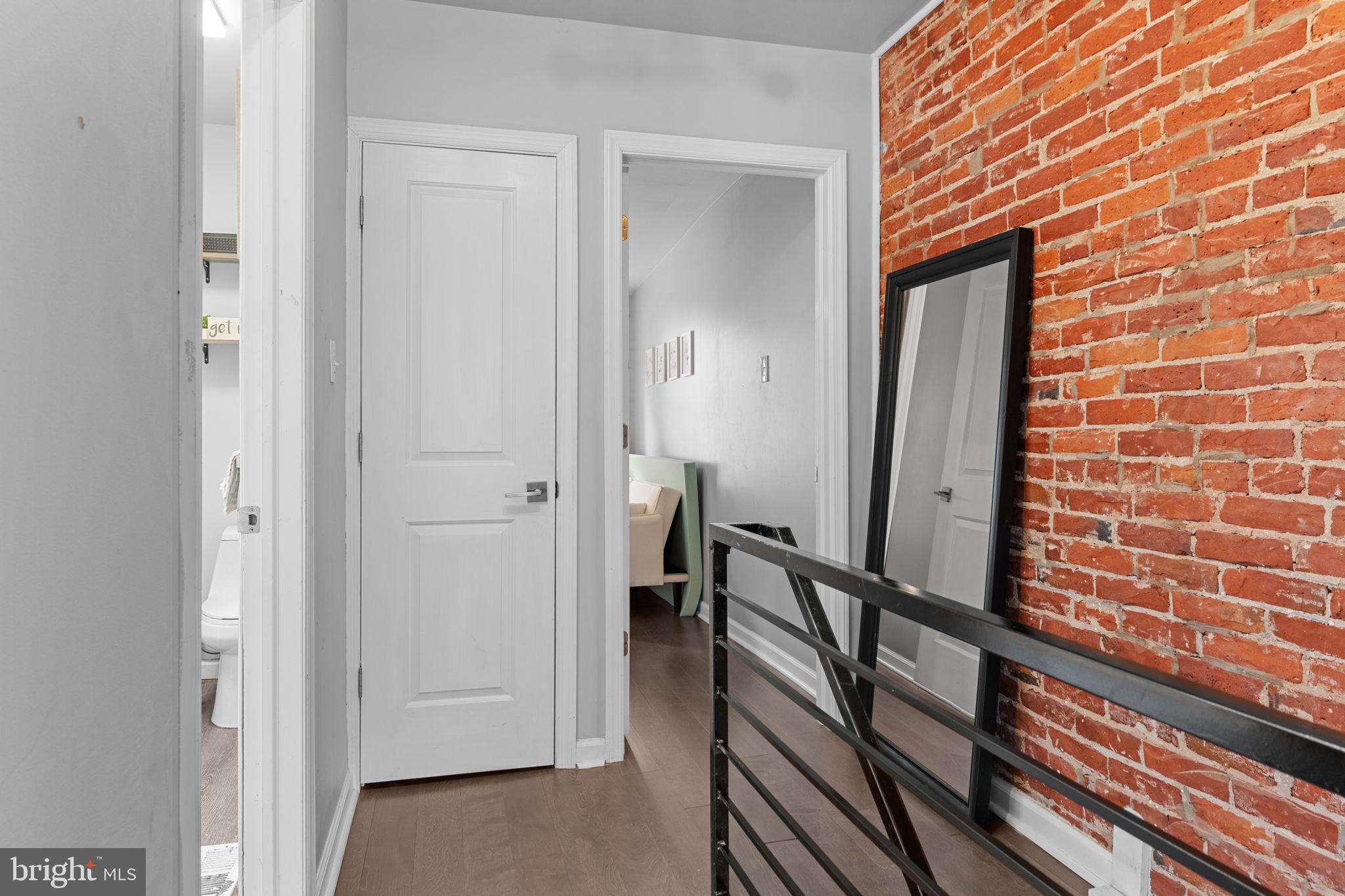 POINT BREEZE - Residential