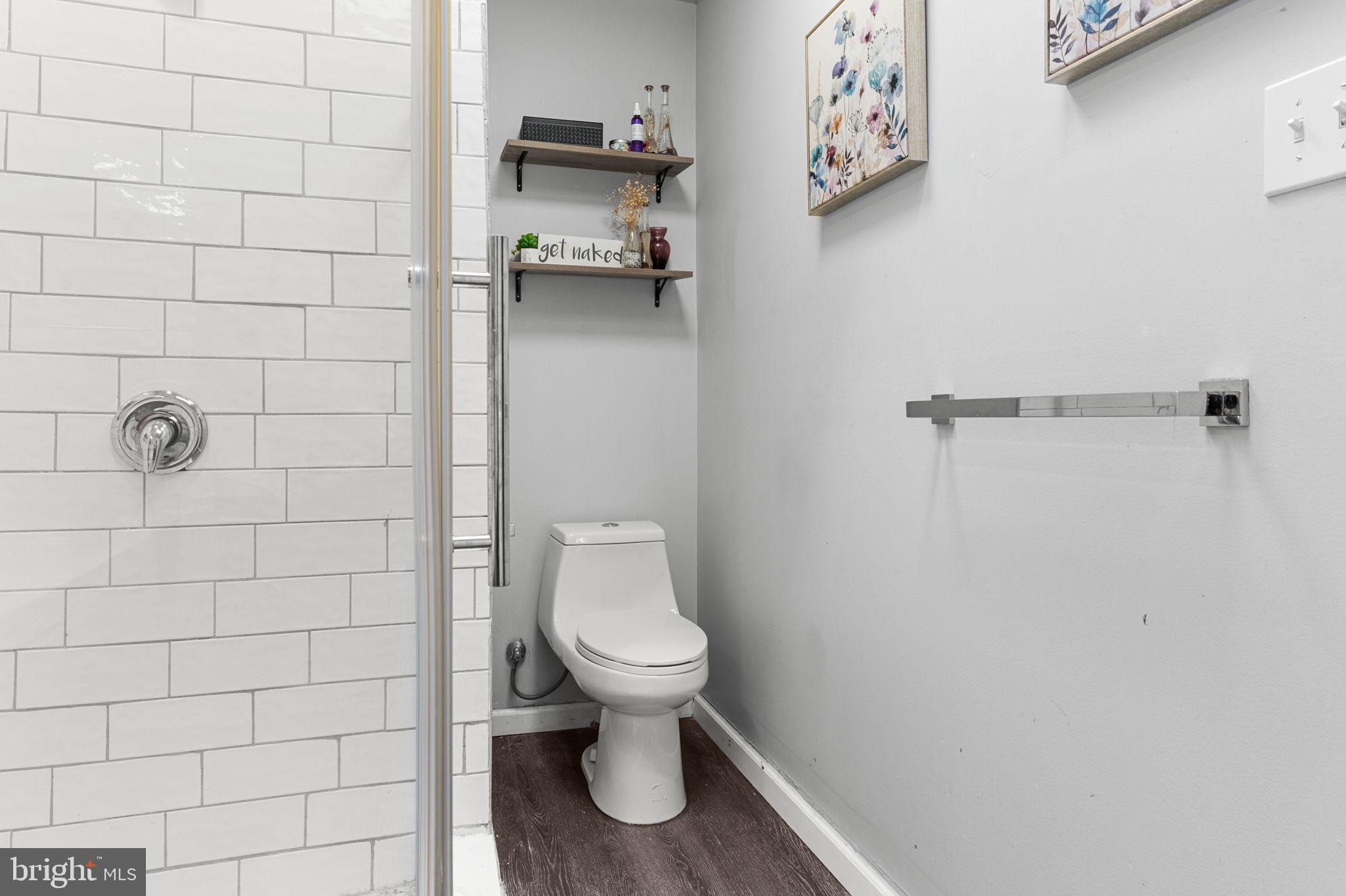 POINT BREEZE - Residential