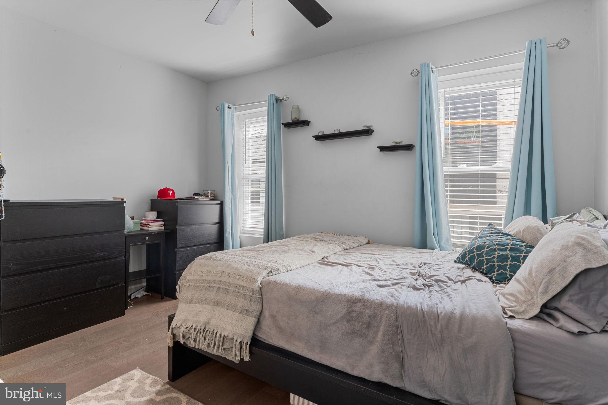 POINT BREEZE - Residential