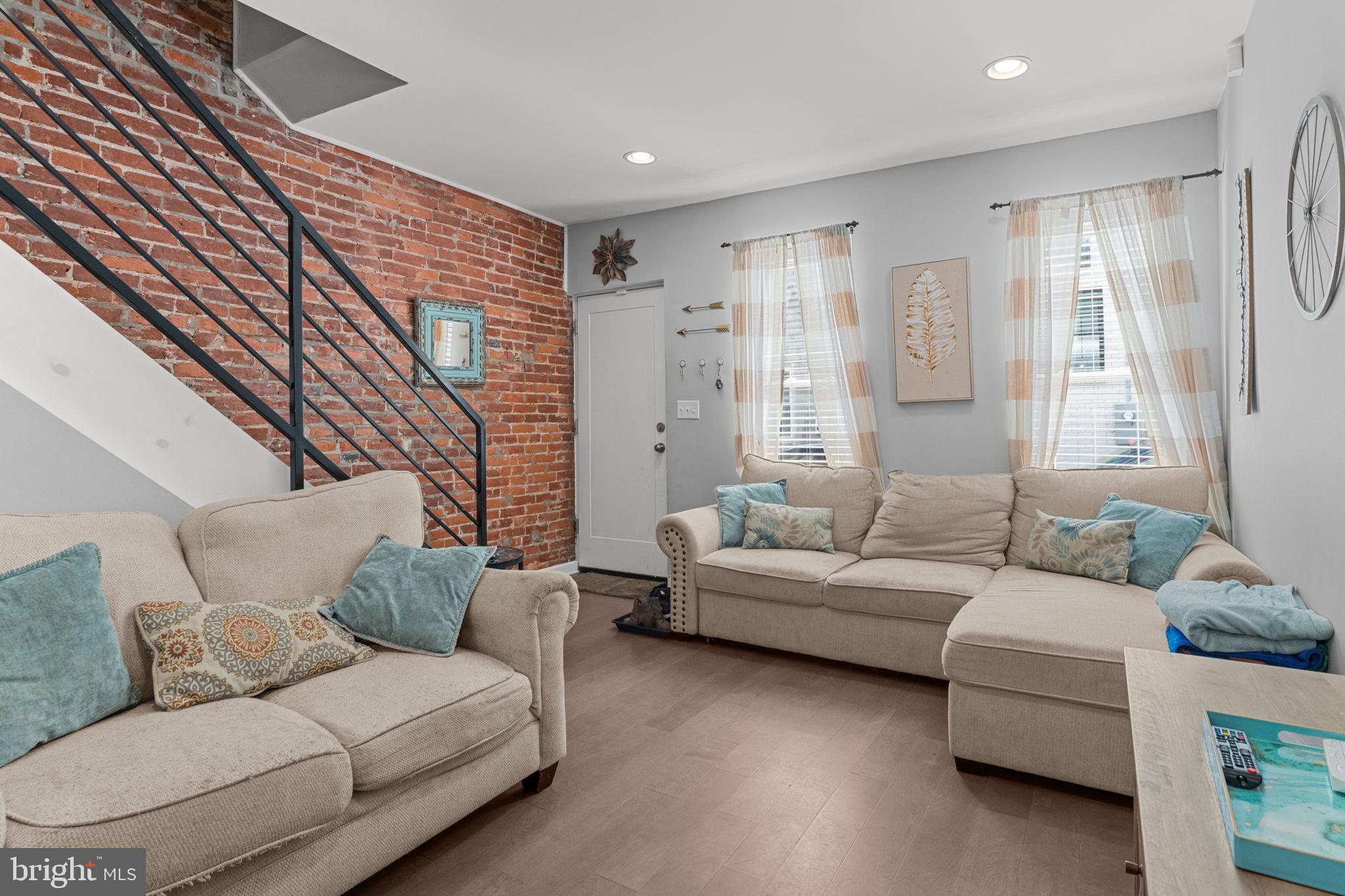 POINT BREEZE - Residential