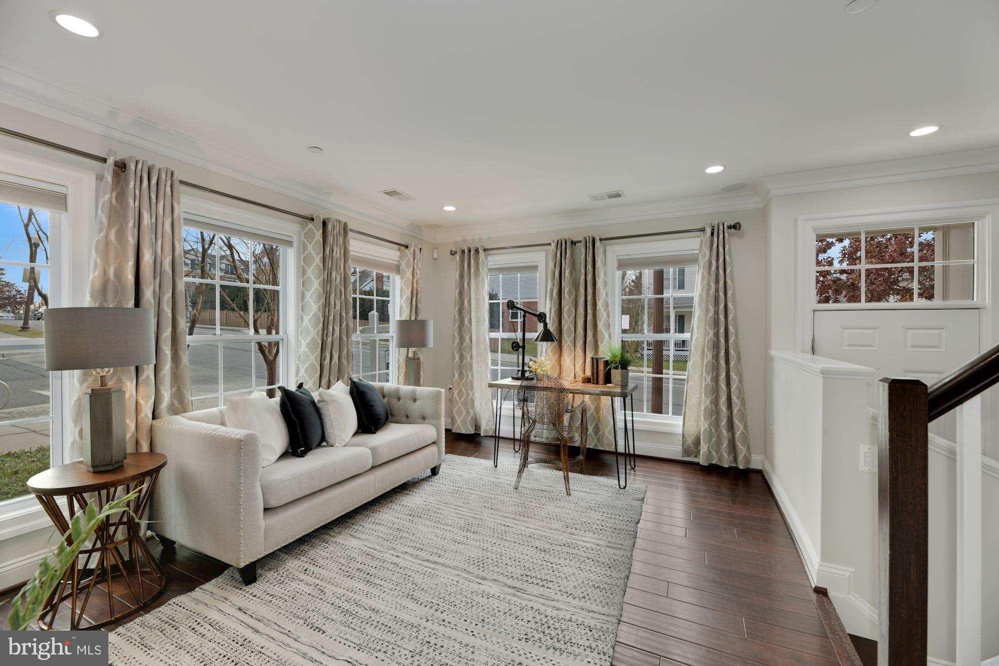 BALLSTON PARK - Residential