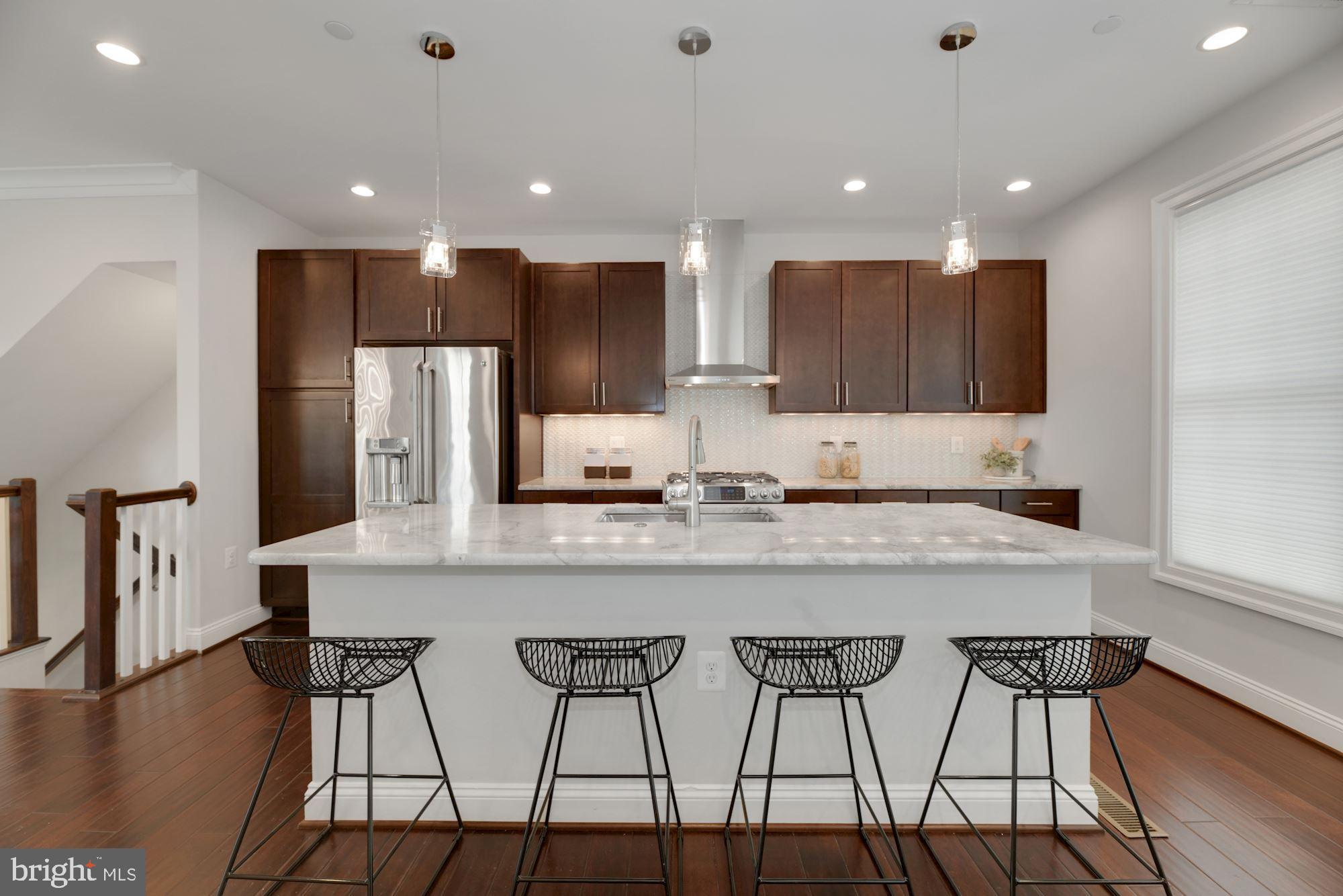 BALLSTON PARK - Residential