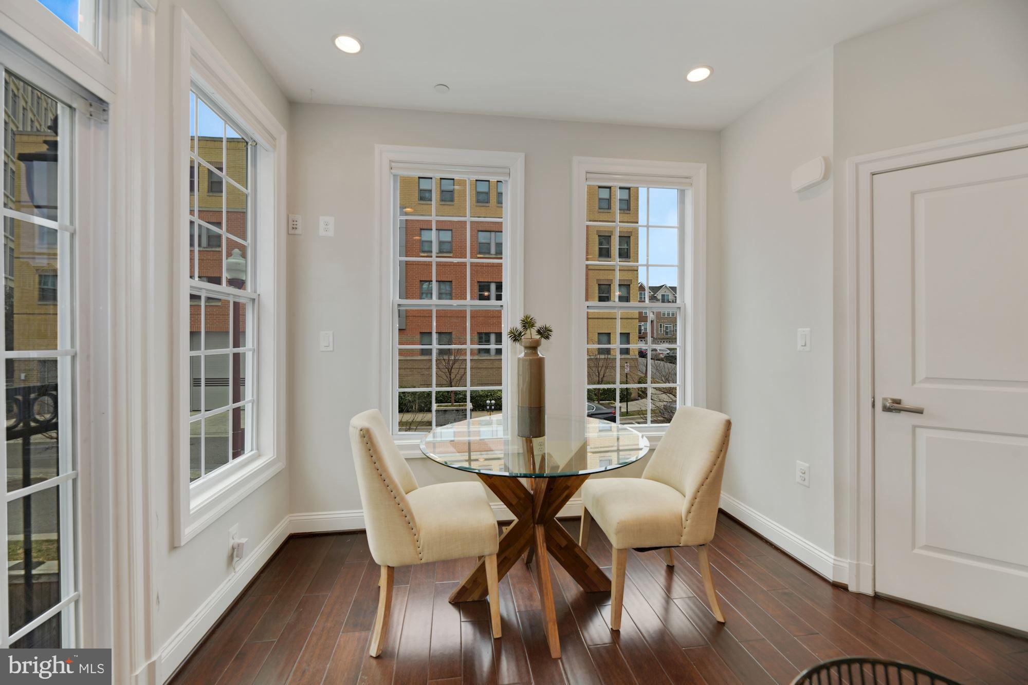 BALLSTON PARK - Residential