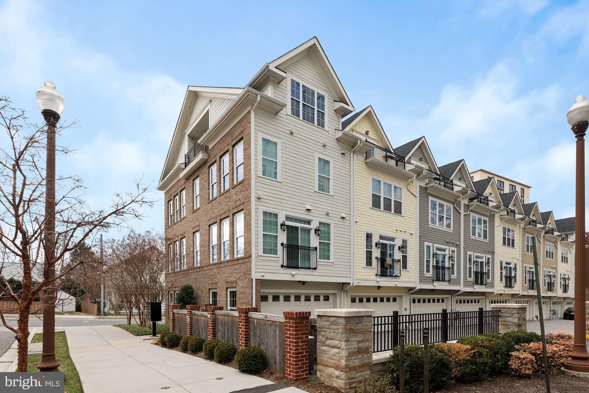 BALLSTON PARK - Residential