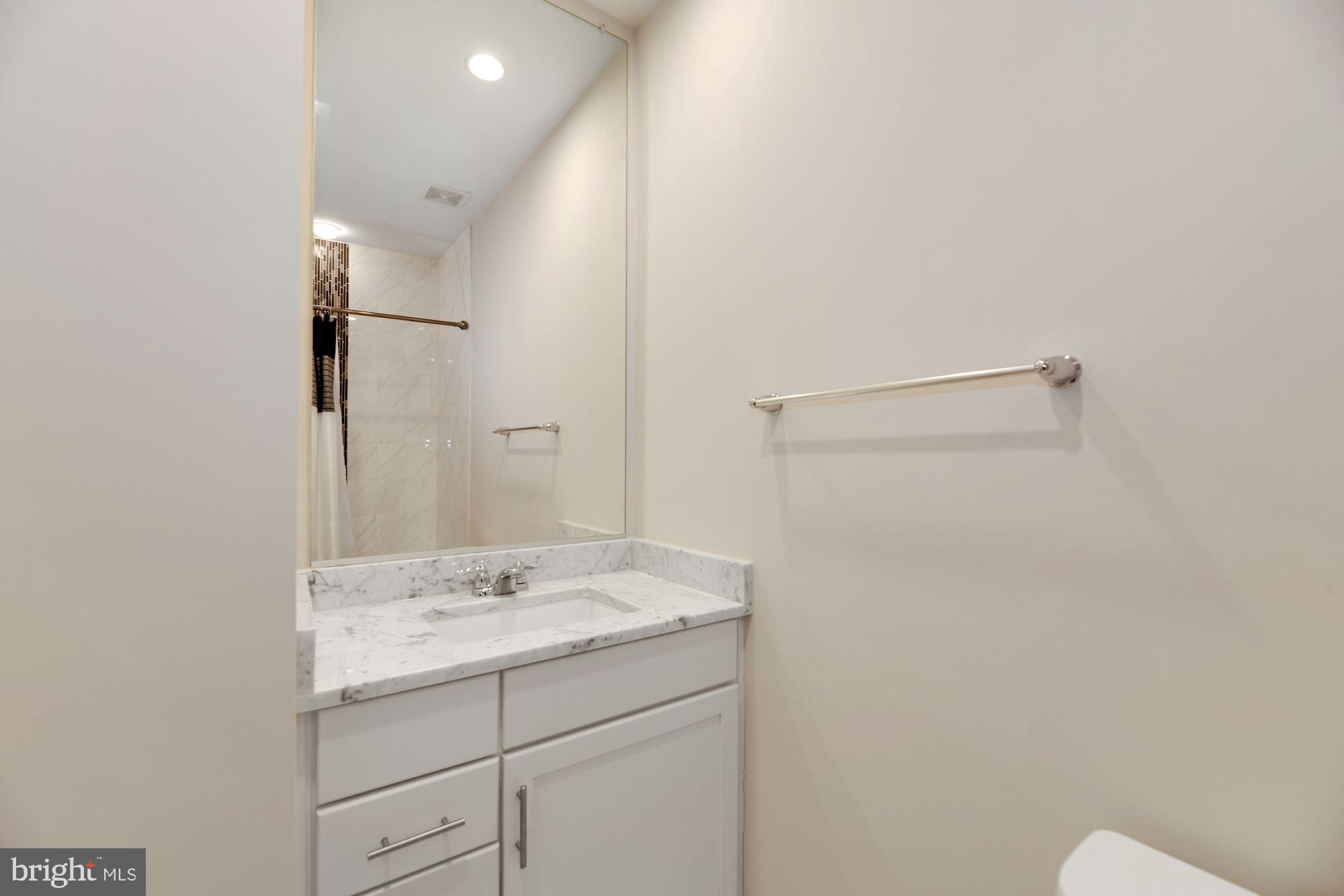 BALLSTON PARK - Residential