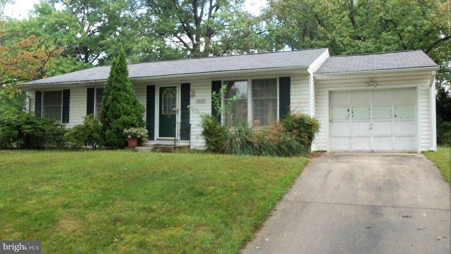 BANK OWNED PROPERTY. HARDWOOD FLOORS THROUGHOUT, OAK CABINETS IN KITCHEN, SPACIOUS FINISHED BASEMENT, DECK & LARGE BACK YARD. SOME WATER DAMAGE IN BASEMENT.