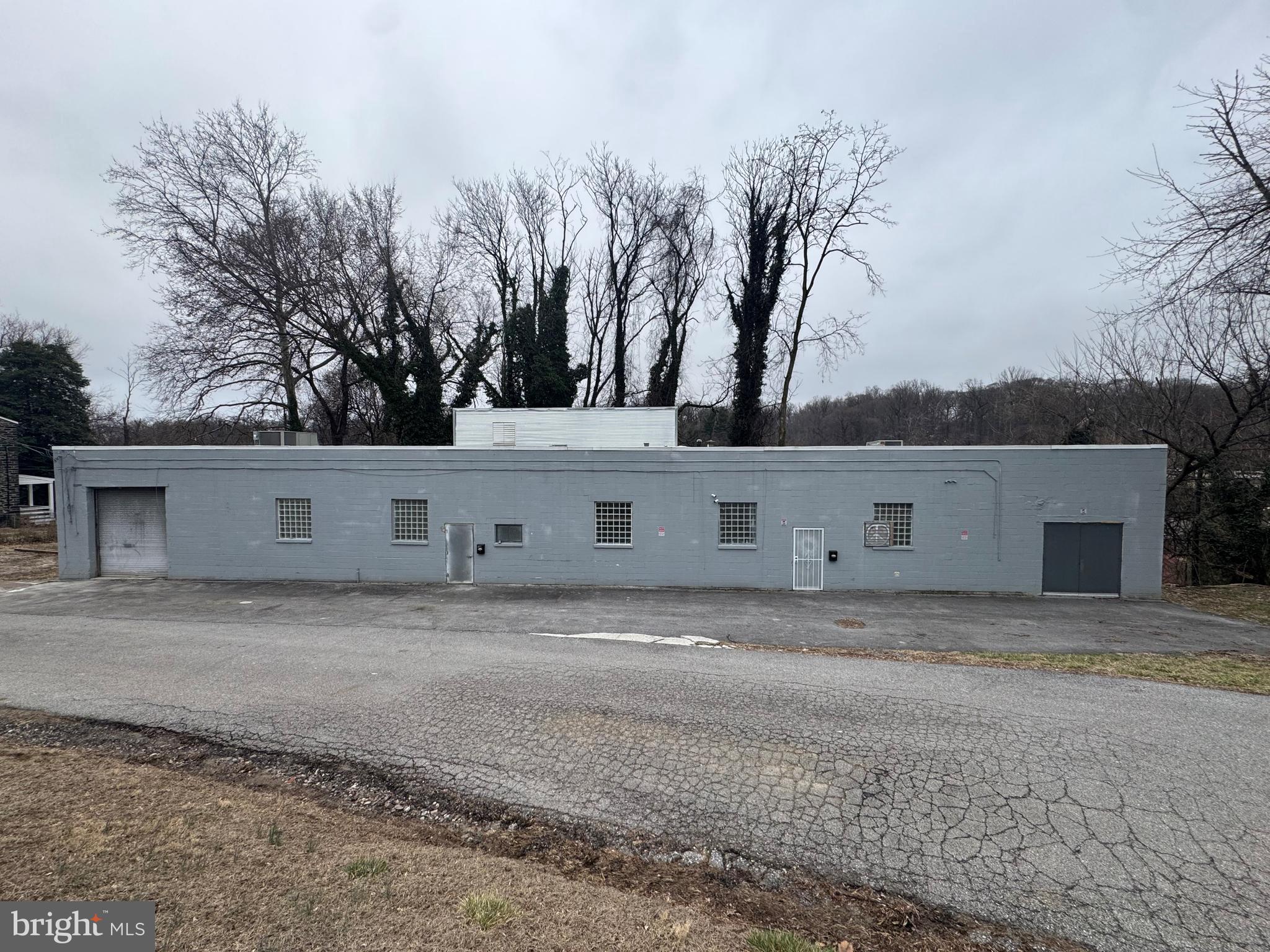 - Commercial Lease