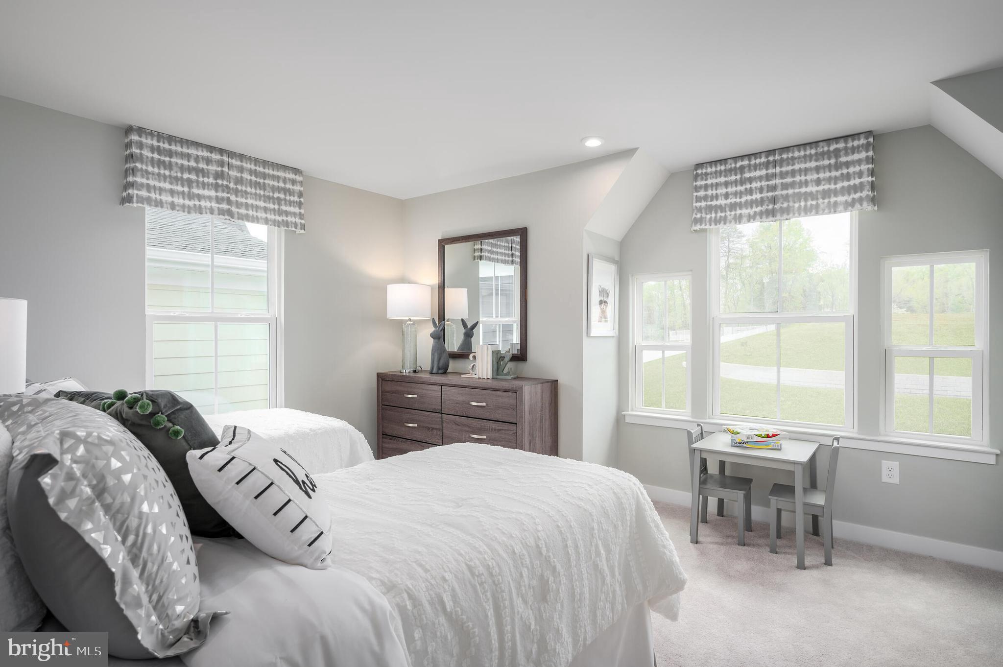 REGENTS GLEN VILLAS - Residential