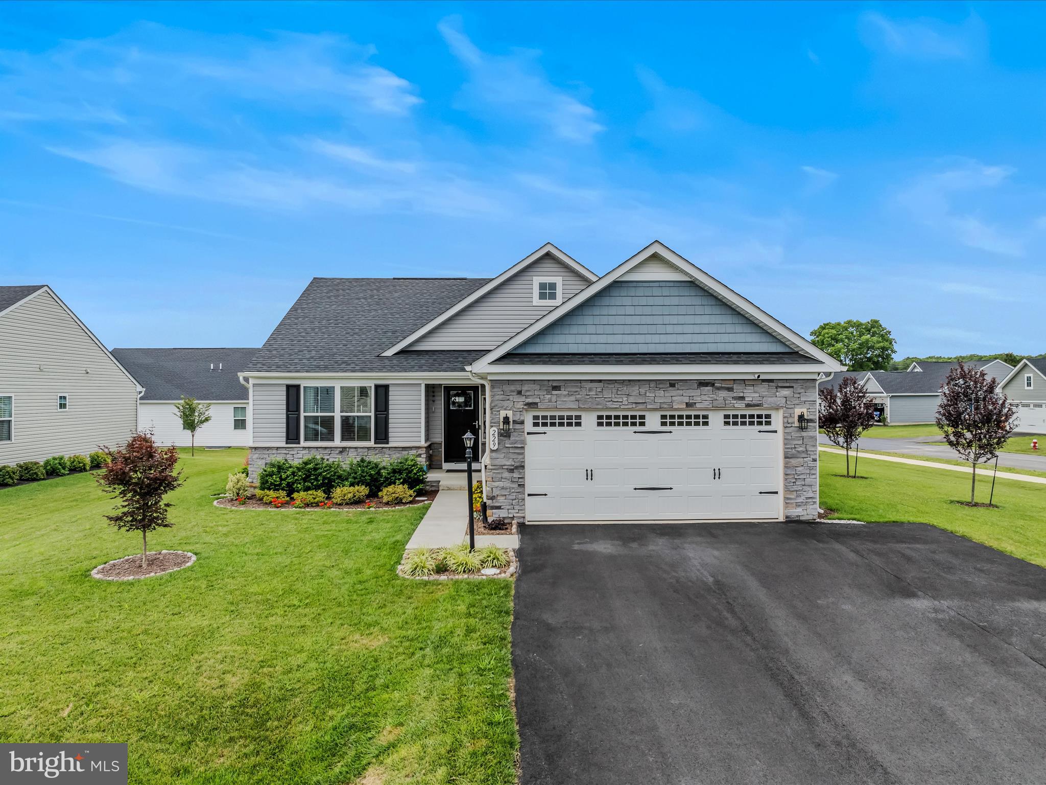 CARDINAL POINTE - Residential