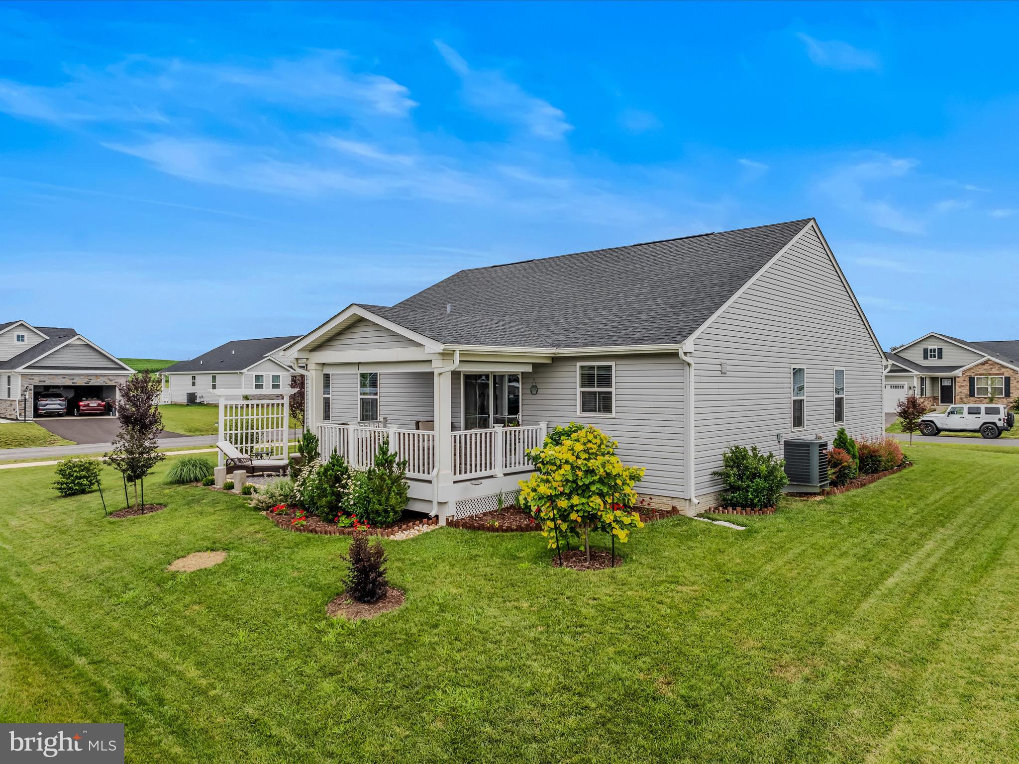 CARDINAL POINTE - Residential